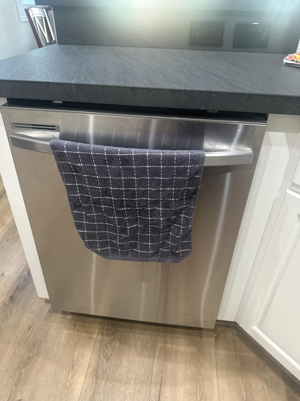 Homaxy 100% Cotton Terry Kitchen Towels (Black, 13 x 28 inches), Checkered Designed, Soft and Super Absorbent Dish Towels, 4 Pack customer photo 1