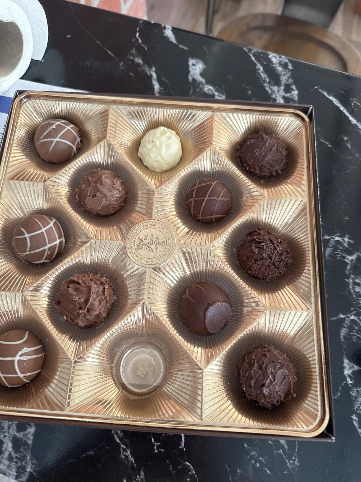 Lindt Gourmet Truffles Chocolate Candy Truffles, Assorted Chocolate Truffles, 14.7 oz Gift Box customer photo 2