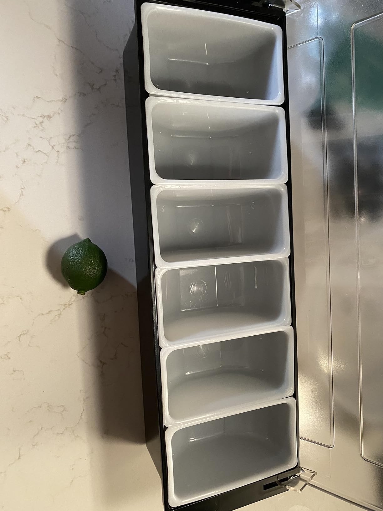 Esatto Bar Products Condiment Holder for Serving Container Chilled Garnish Tray with Lid for Bar Caddy, 4-1 Pint Inserts, With Added 12 Liquor Bottle Pourers, and 12 Pourer Covers - Black customer photo 1