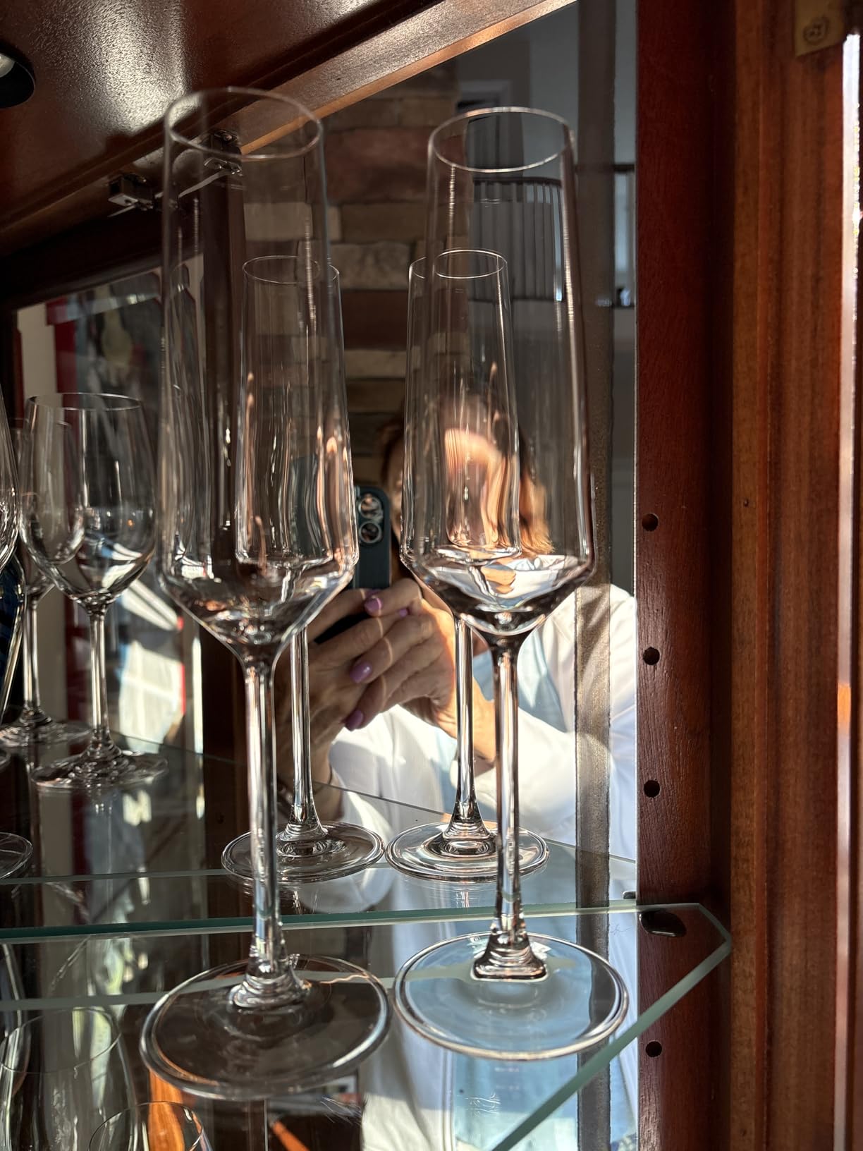 BACLIFE Champagne Flutes - Hand Blown Elegant Champagne Glasses Set of 6 - Unique Gift for Mother's Day, Birthday, Wedding - Ideal for Wine Tasting, Daily Use - 7.5 oz, Clear customer photo 2
