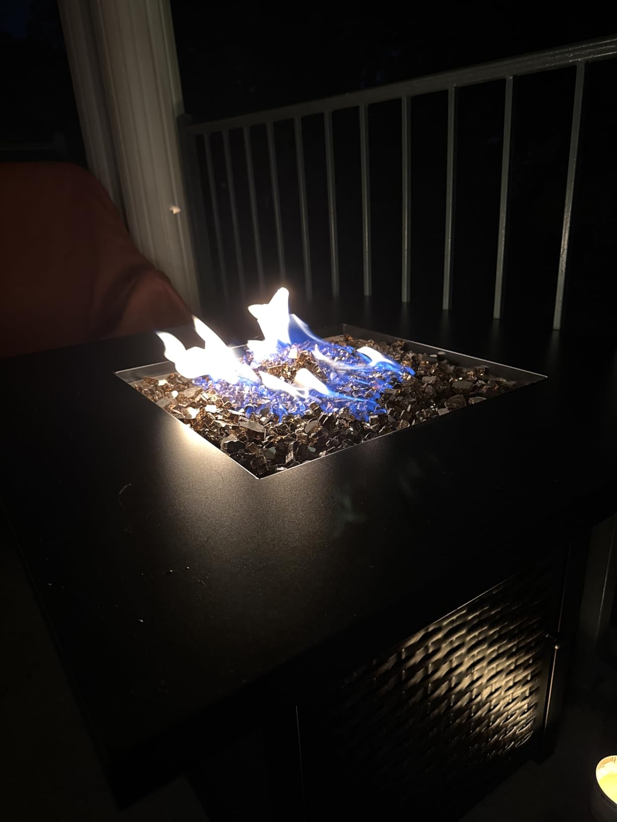 Ciays 28 Inch Propane Fire Pit CSA-Listed Outdoor Fire Pit Table, 50,000 BTU Steel Gas Fire Pits with Lid and Lava Rock customer photo 2
