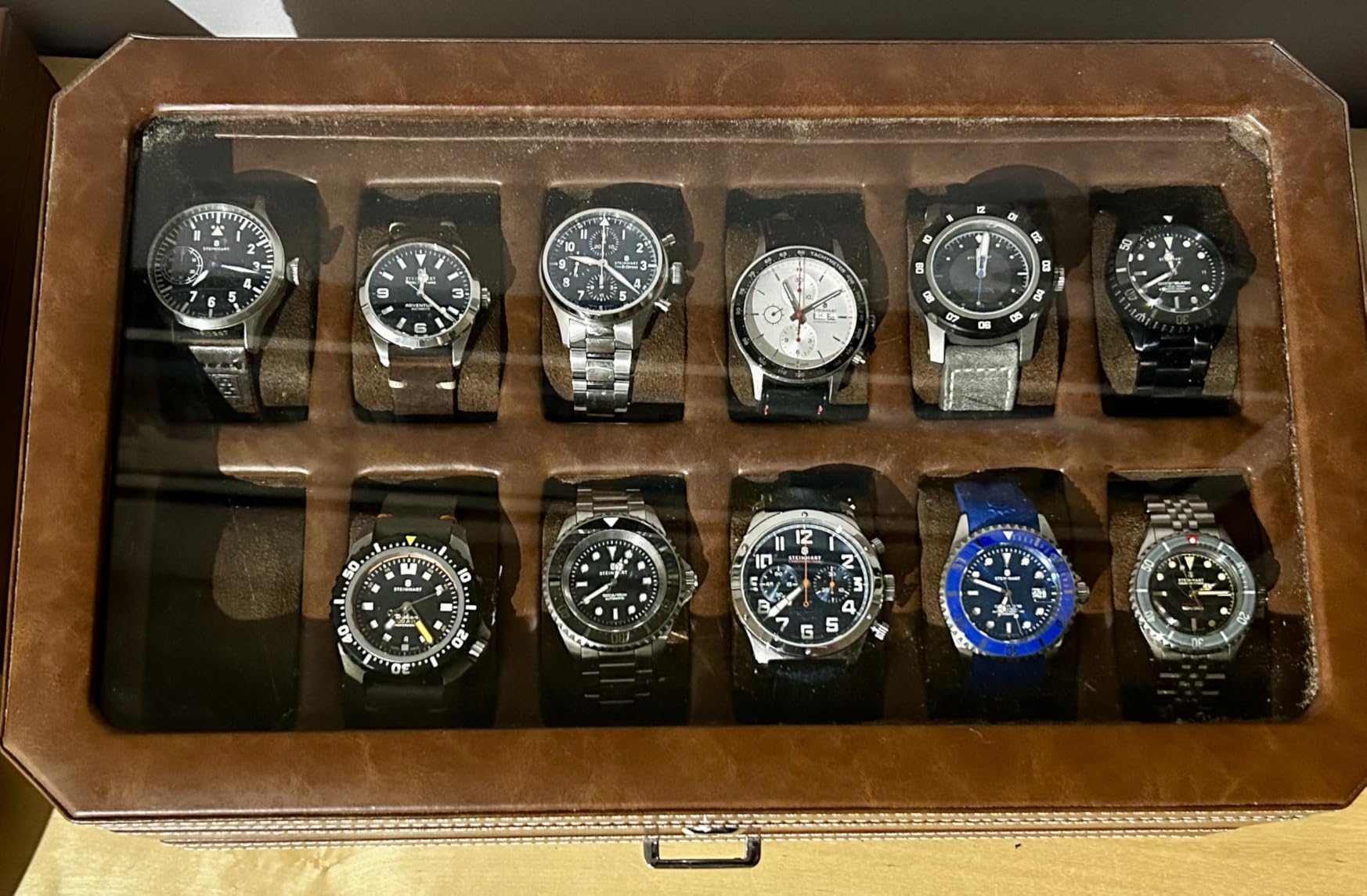 ROTHWELL 10-Slot Watch Box in Leather with Valet Drawer, Luxury Watch Case Display Organizer with Ultra Soft Microsuede Liner, Jewelry and Sunglass Holder With Large Glass top (Tan/Brown) customer photo 1