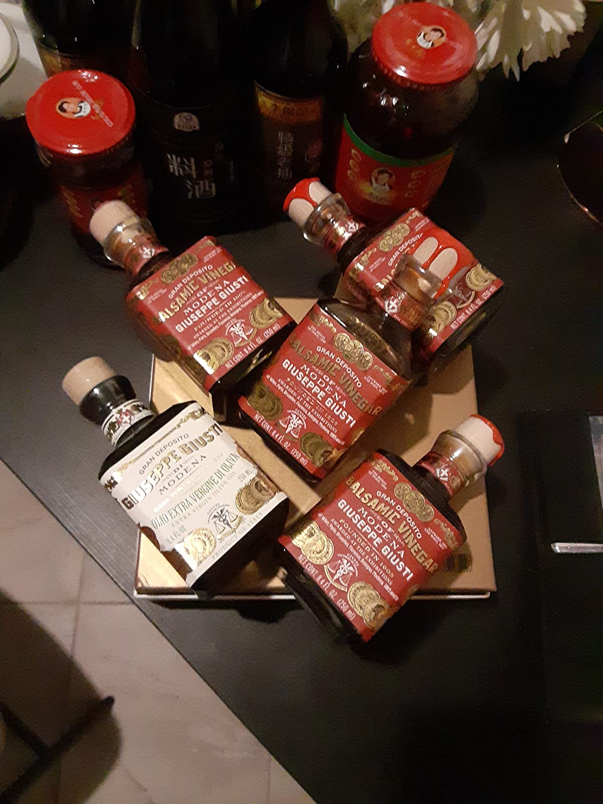 Giusti Balsamic Vinegar of Modena IGP and Cold Pressed Extra Virgin Olive Oil, Gran Deposito Aceto Balsamico Gift Box from Italy - 2 x 8.45 fl oz (2 x 250 ml) customer photo 2