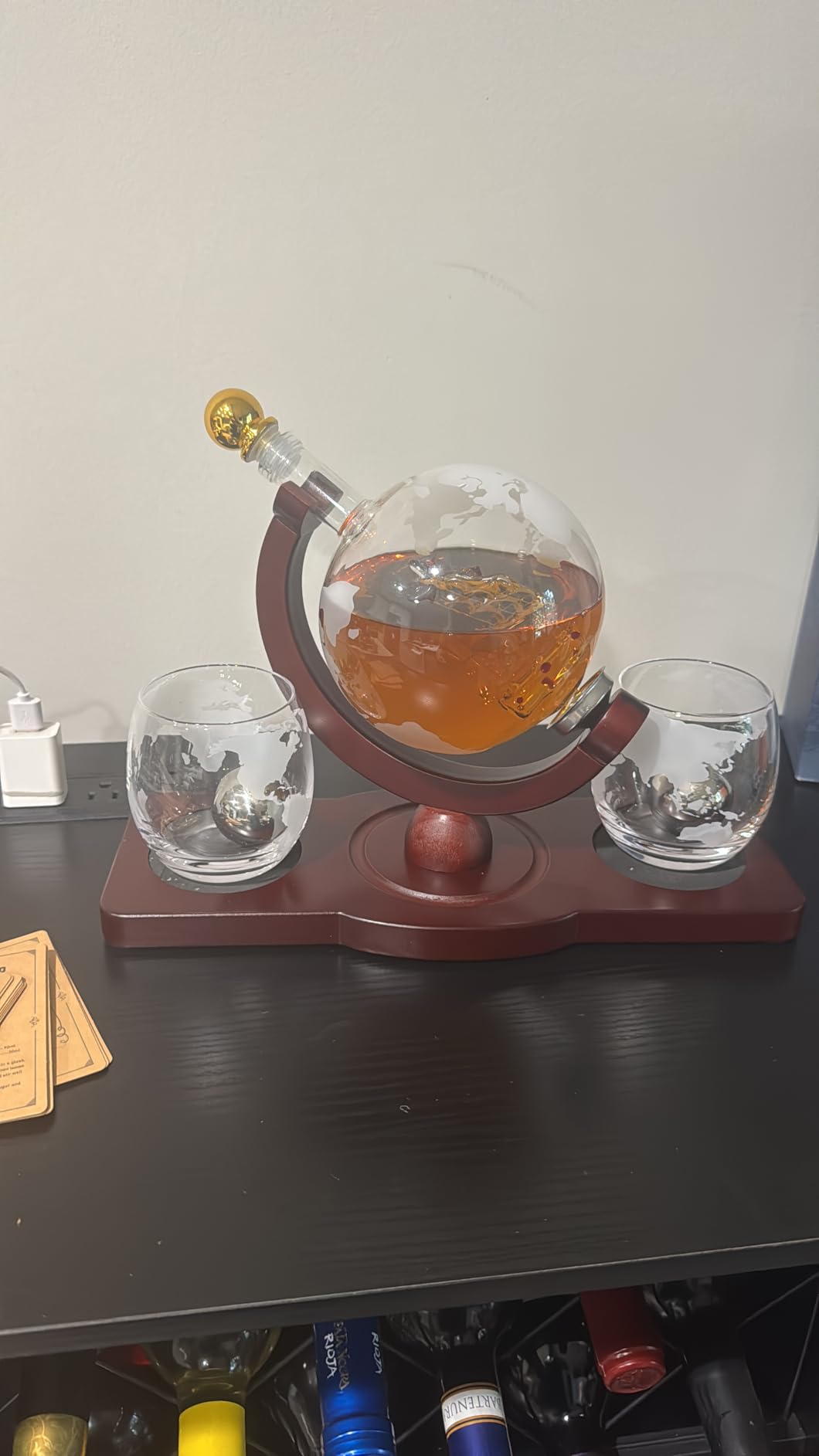PONPUR Whiskey Globe Decanter, Gifts for Men Dad Him Fathers' Day, Anniversary Birthday Gift for Husband Boyfriend Brother Grandpa, Unique Housewarming Presents Whisky Bourbon Decanter, 1000ml customer photo 1
