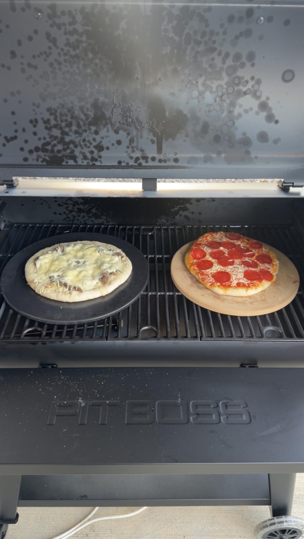 Pizza Peel Aluminum Pizza Spatula, Mooues 12 inch Metal Pizza Paddle with Rocker Cutter Foldable Wood Handle, Storage bag included customer photo 1
