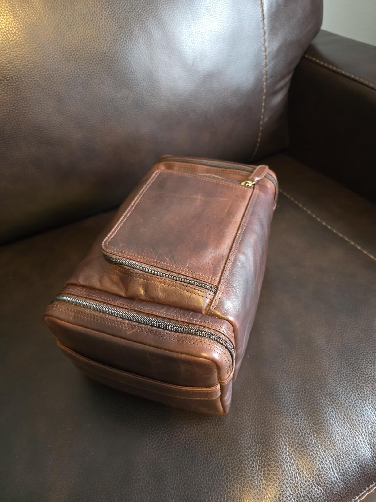 ELIZO Genuine Leather Toiletry Bag for Men Mens Toiletry Bags for Traveling Waterproof Hanging Leather Dopp Kit w/Hook Extra large Toiletry Bag Travel Organizer for Toiletries customer photo 1