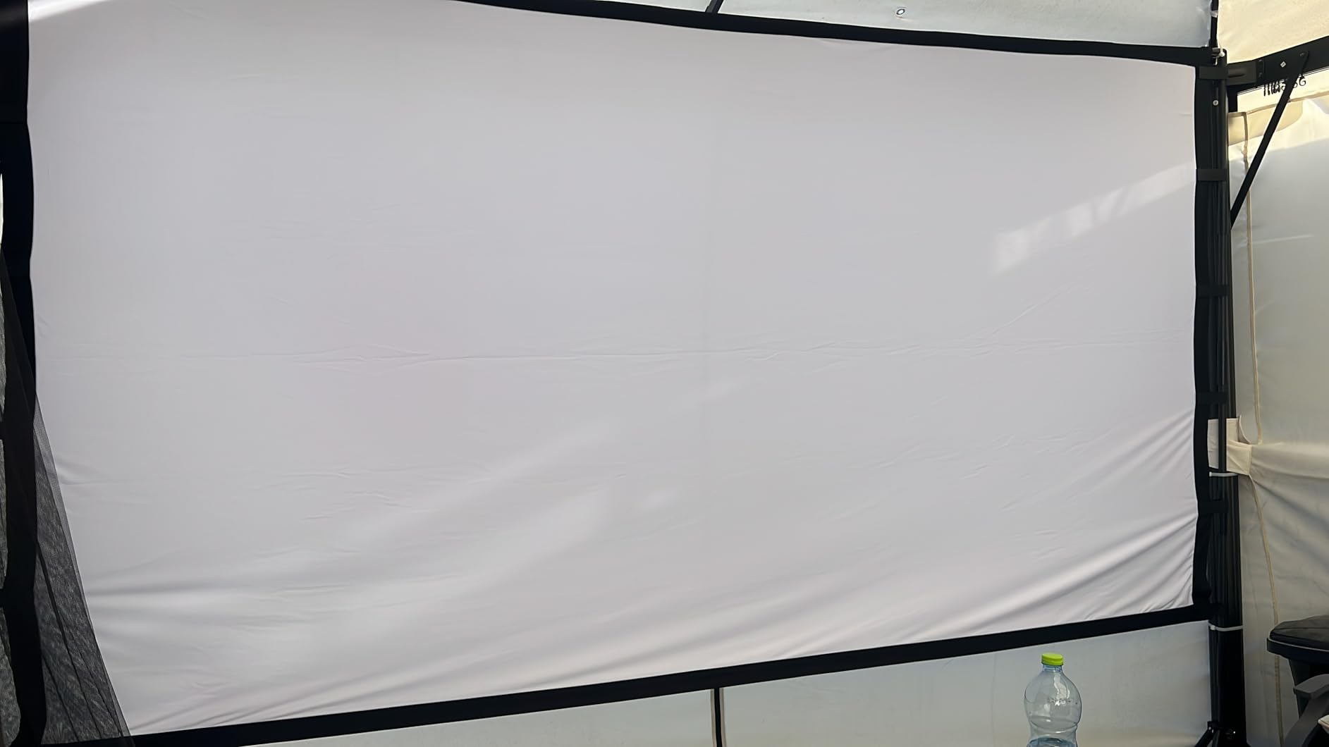 Towond 120 inch Projector Screen with Stand, 4K HD 16:9 Foldable Anti-Crease Indoor Outdoor Movie Screen, Portable Projection Screen for Backyard Theater, Camping, and Office Presentations customer photo 1