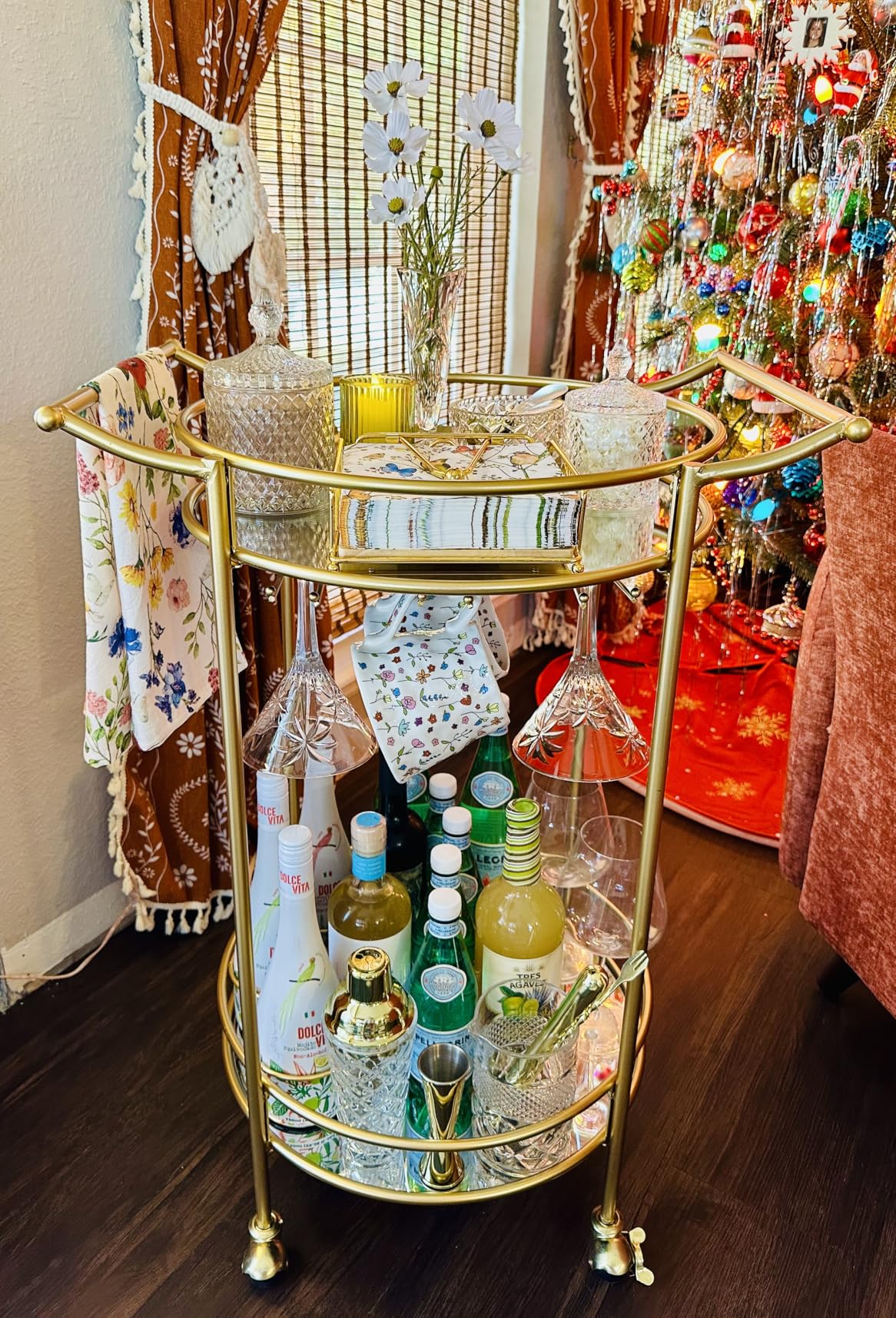 Round Black Rolling Bar Cart with 2 Mirror Shelves, Wine Rack and Lockable Casters, Suitable for Home Kitchen, Club, Living Room customer photo 1