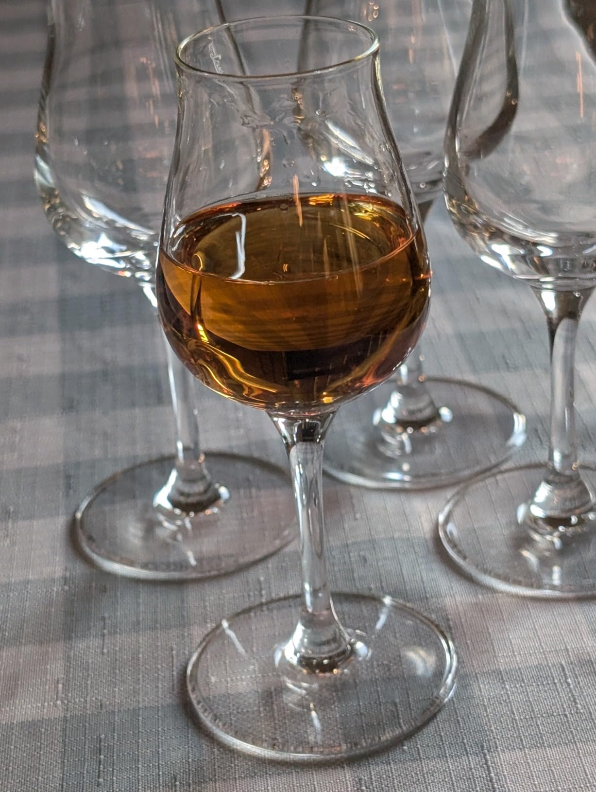 Krosno Brandy & Cognac Snifter Glasses Rum Tasting Gift Set | Set of 4 | 3.7 oz | Avant-garde Collection | For Home, Restaurants & Kitchen | Dishwasher Safe | Lead-Free Crystal Glass customer photo 2