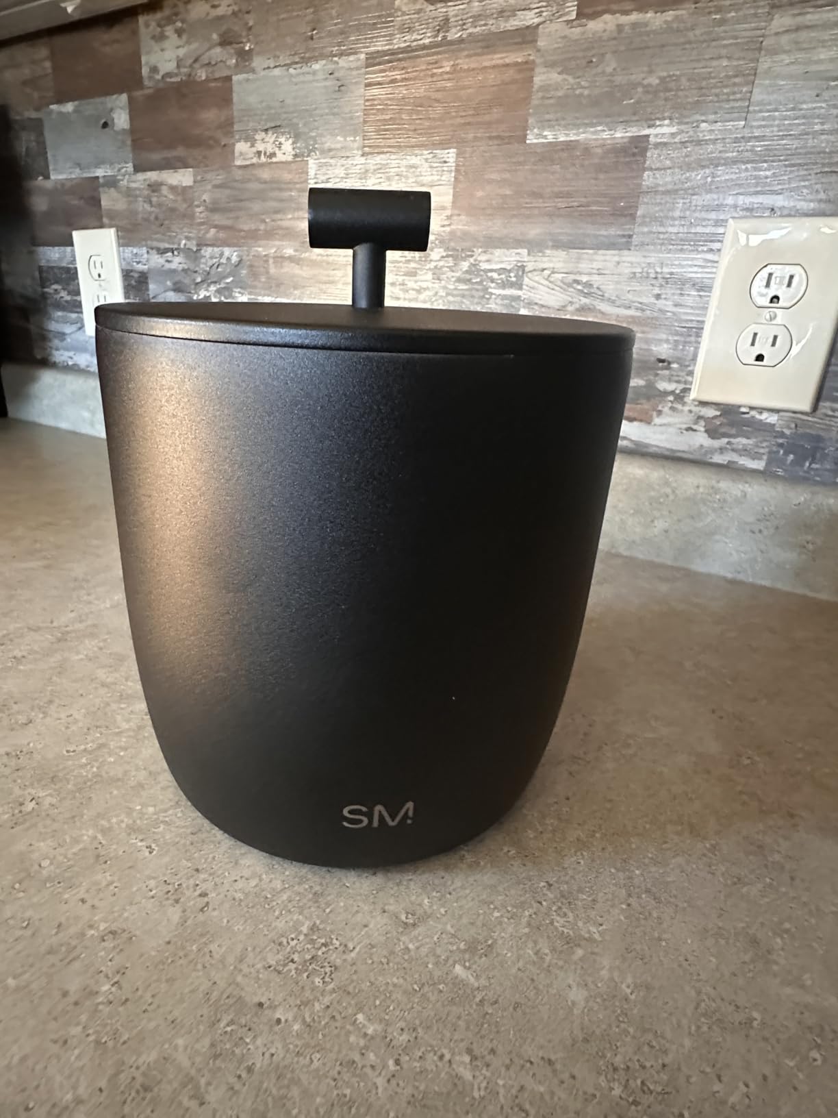 Simple Modern Vacuum Insulated Ice Bucket with Lid and Scoop | for Cocktail, Champagne, Wine, Beer, & Hosting | Stainless Steel 100oz Capacity for Large Parties | Rocks Collection | Midnight Black customer photo 2