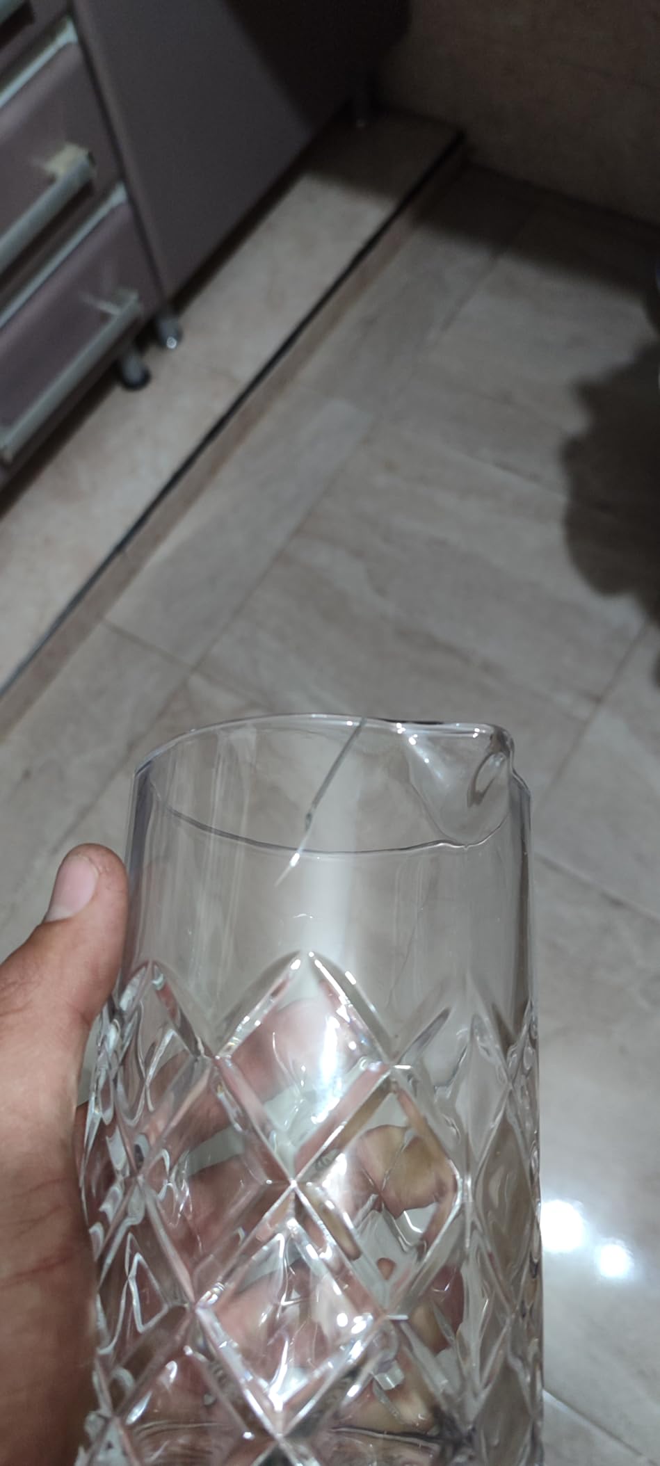 Dandat 4 Pcs Cocktail Mixing Glass 24 oz Crystal Stirring Glass Thick Bottom Seamless Cocktail Pitcher for Home Bartender Bar Whiskey Martini Drink Shaker Accessories customer photo 2