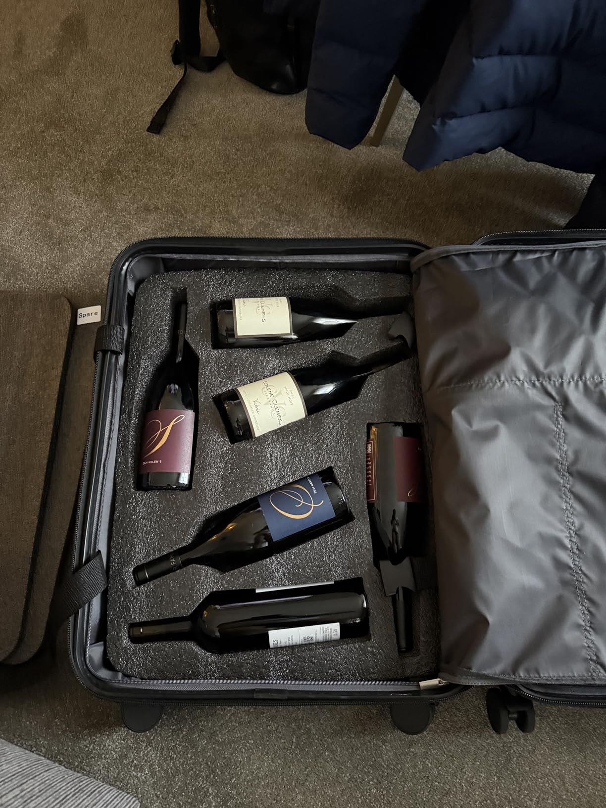 boldworks Wine Suitcase for Airplanes 12 Bottle Wine Luggage for Airplane Travel with TSA Approved Lock and Removable Insert to Carry Liquor Black Color Case customer photo 1