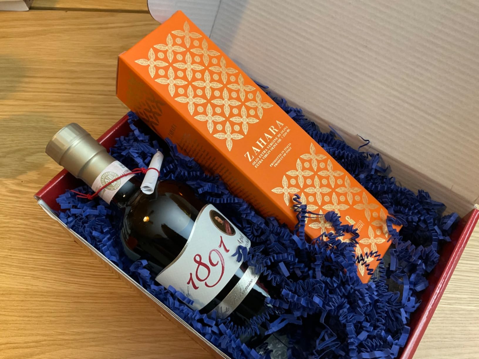 Brava Giulia Gift Box - Aged Balsamic Vinegar of Modena and Sicilian Extra Virgin Olive Oil - Imported Gourmet Italian Duo, 8.45 fl oz Each customer photo 2