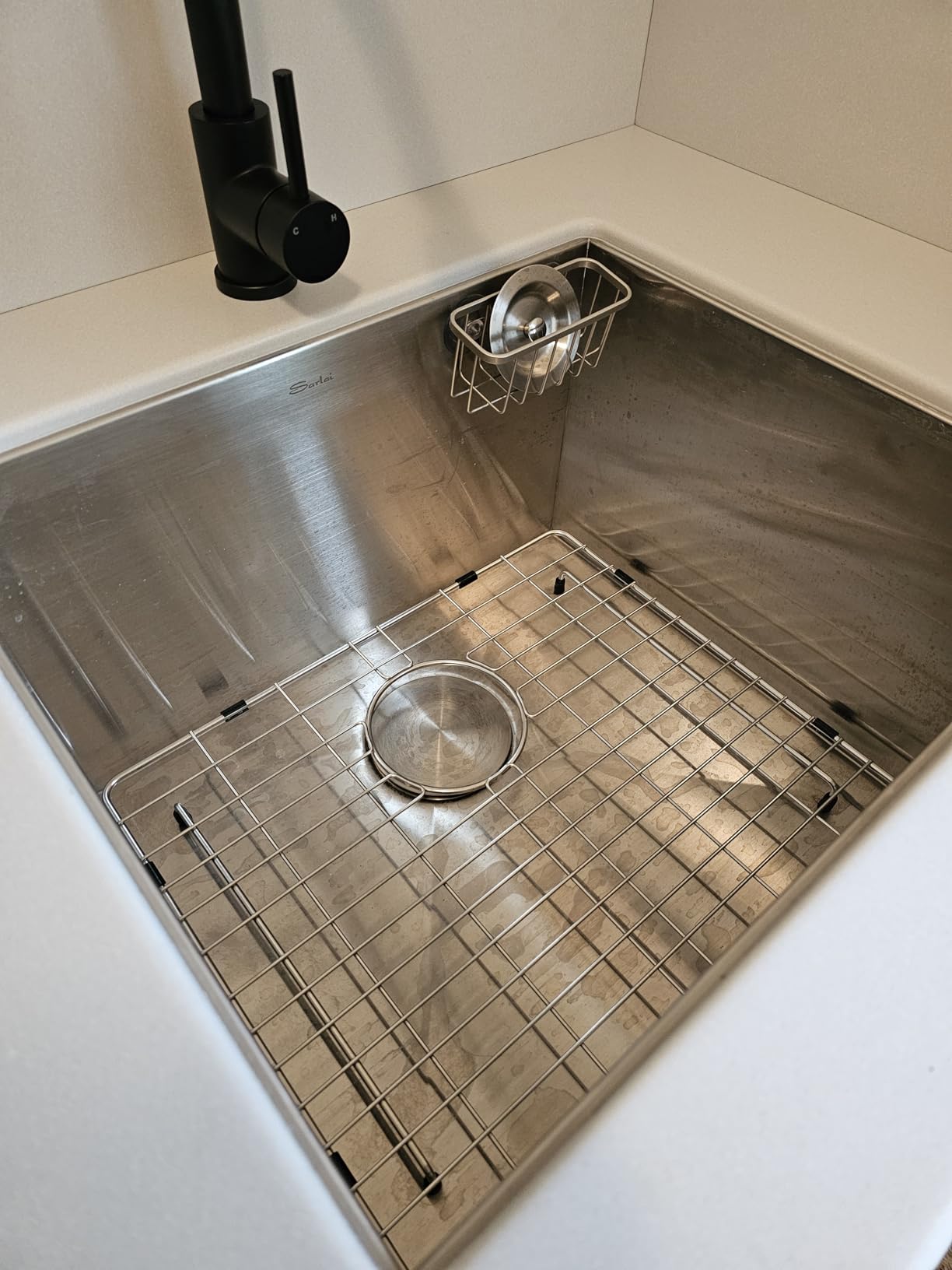 Sarlai Outdoor Sink, 15x17 Inch Undermount Kitchen Sink Workstation with Foldable Faucet Bar Prep Single Bowl Kitchen Sinks 16 Gauge Stainless Steel Sinks with Cover, BBQ Sink Outside customer photo 2
