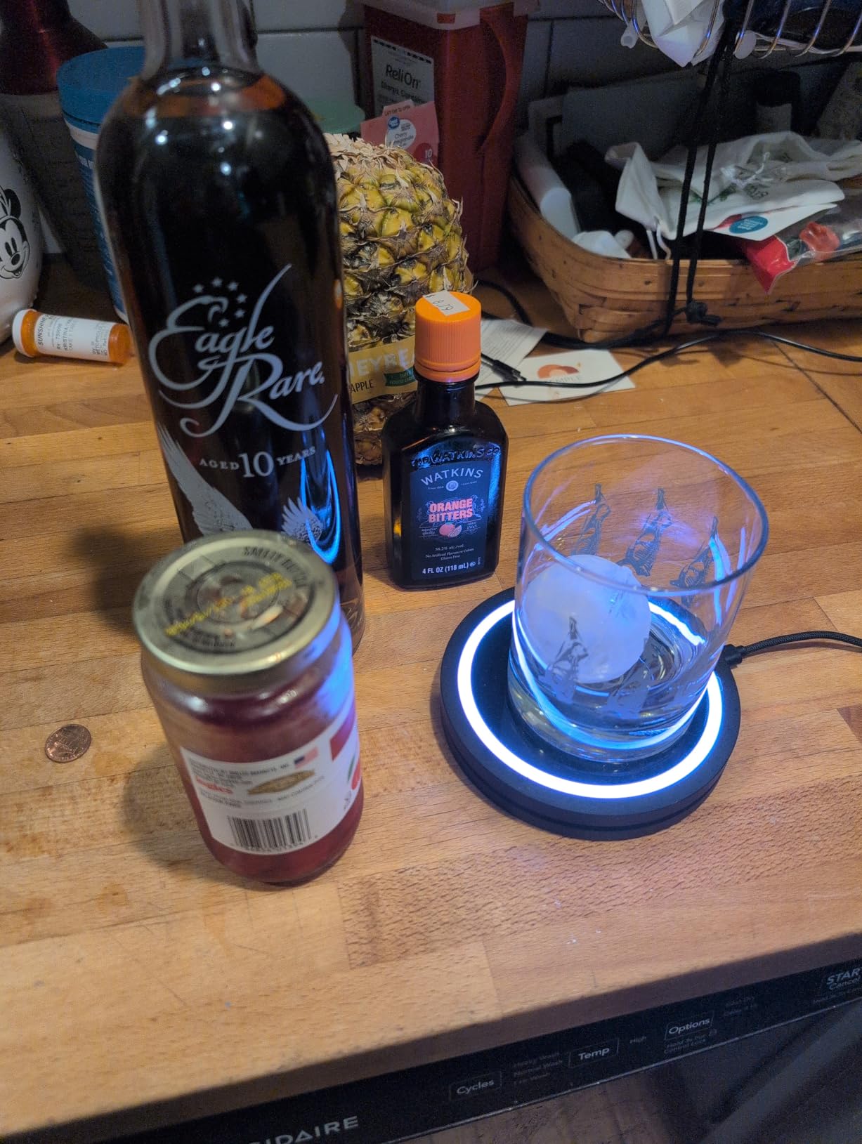 Barsys Smart Coaster 2.0 (Black) - Portable Cocktail Maker & Drink Mixer, App-Enabled Home Bartender Machine with 1000+ Recipes for Cocktails & Mocktails customer photo 1