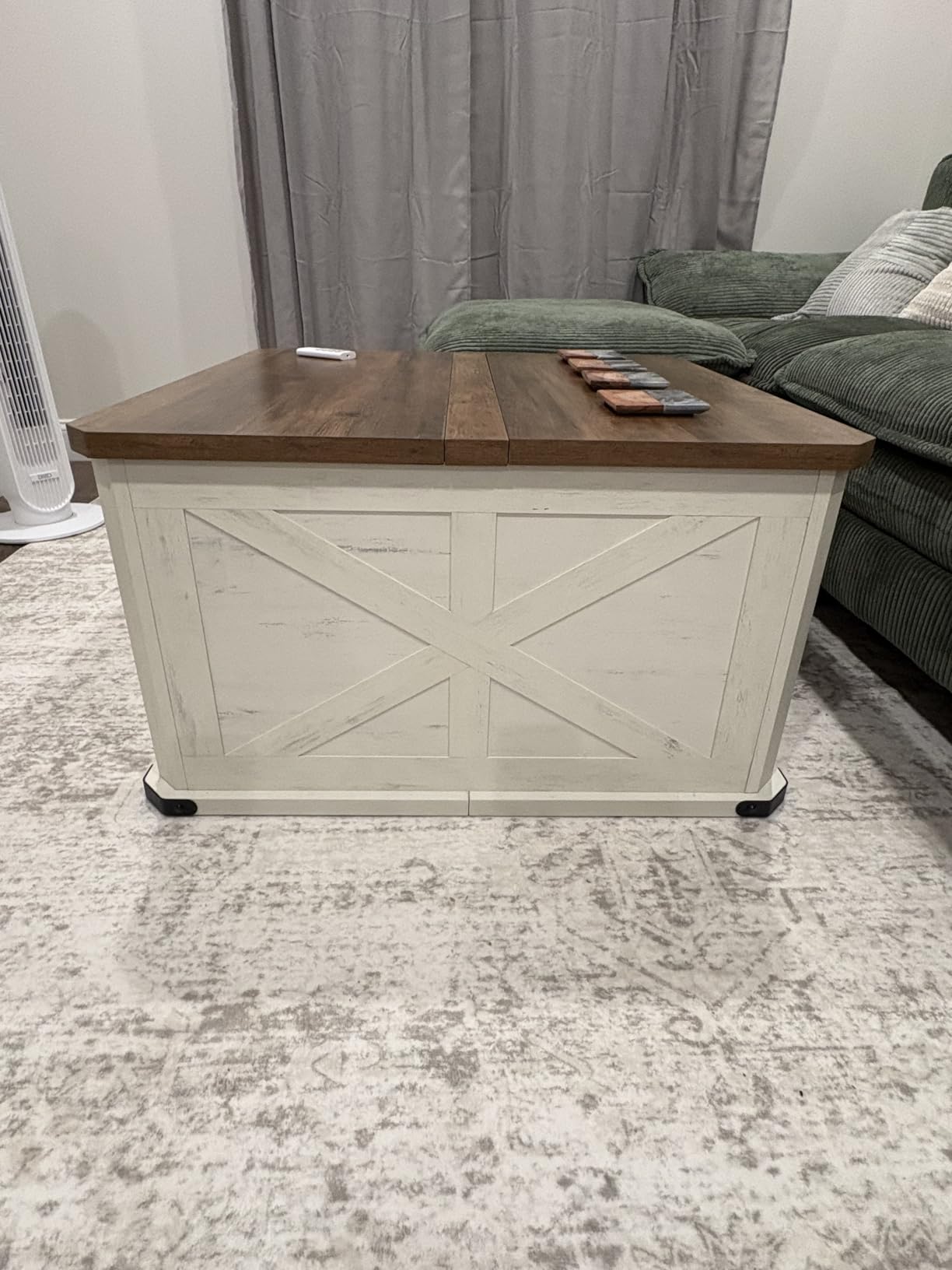 VASAGLE LIRY Collection - Farmhouse Coffee Table with Storage, Square Center Coffee Table for Living Room, with Hidden Compartment, Flip-Top Lids, Honey Brown and Rustic White customer photo 1