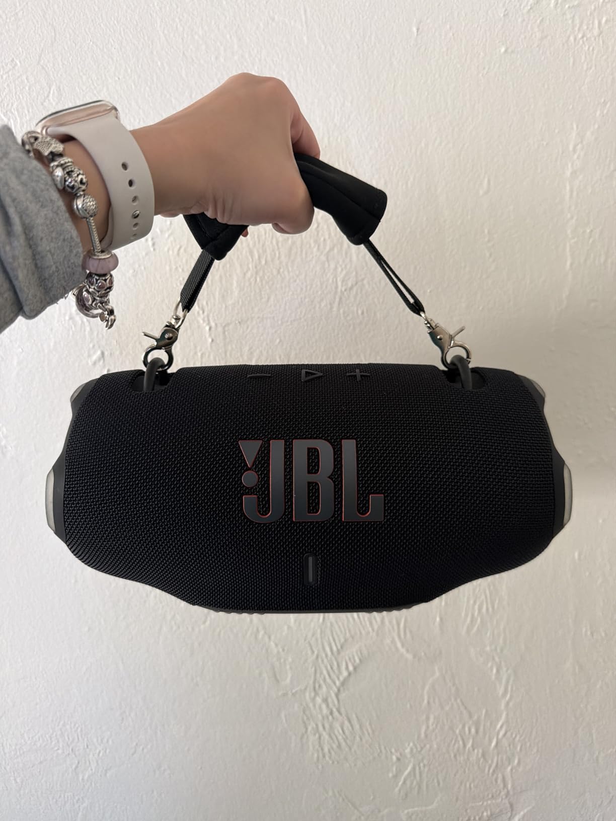 JBL Xtreme 4 - Portable Bluetooth Speaker, Powerful Sound and Deep Bass, IP67 Waterproof, 24 Hours of Playtime, Powerbank, Auracast for Multi-Speaker Pairing (Black) customer photo 1