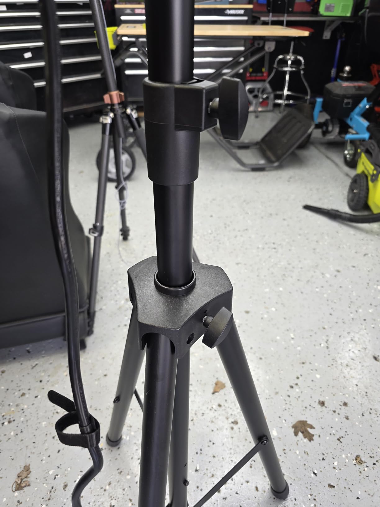 Heat Storm Tradesman 1500 Watt Infrared Heater Tripod Combo, Remote customer photo 1
