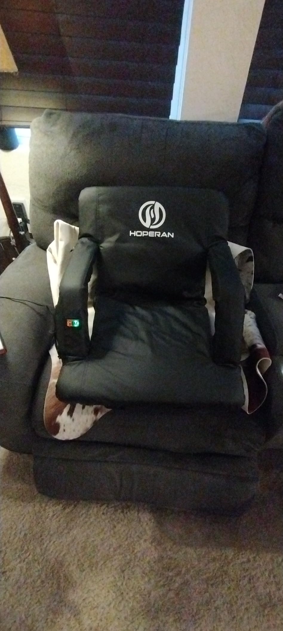 HOPERAN Massage Heated Stadium Seats for Bleachers with Back Support & Lumbar Pillow, 3 Level Heating & 6 Modes Massage Portable Heated Stadium Chairs for Bleachers customer photo 1