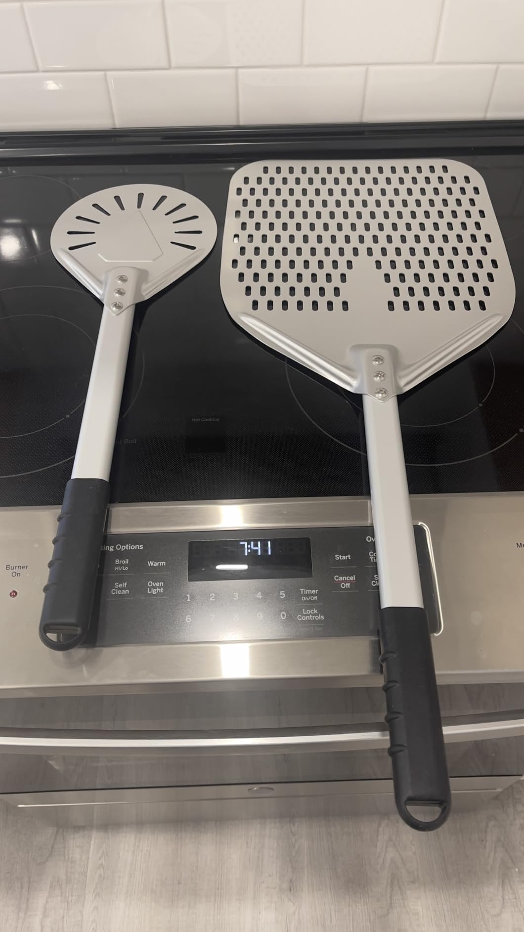 12 Inch + 7 Inch Perforated Pizza Peel Set with Metal Handle customer photo 1
