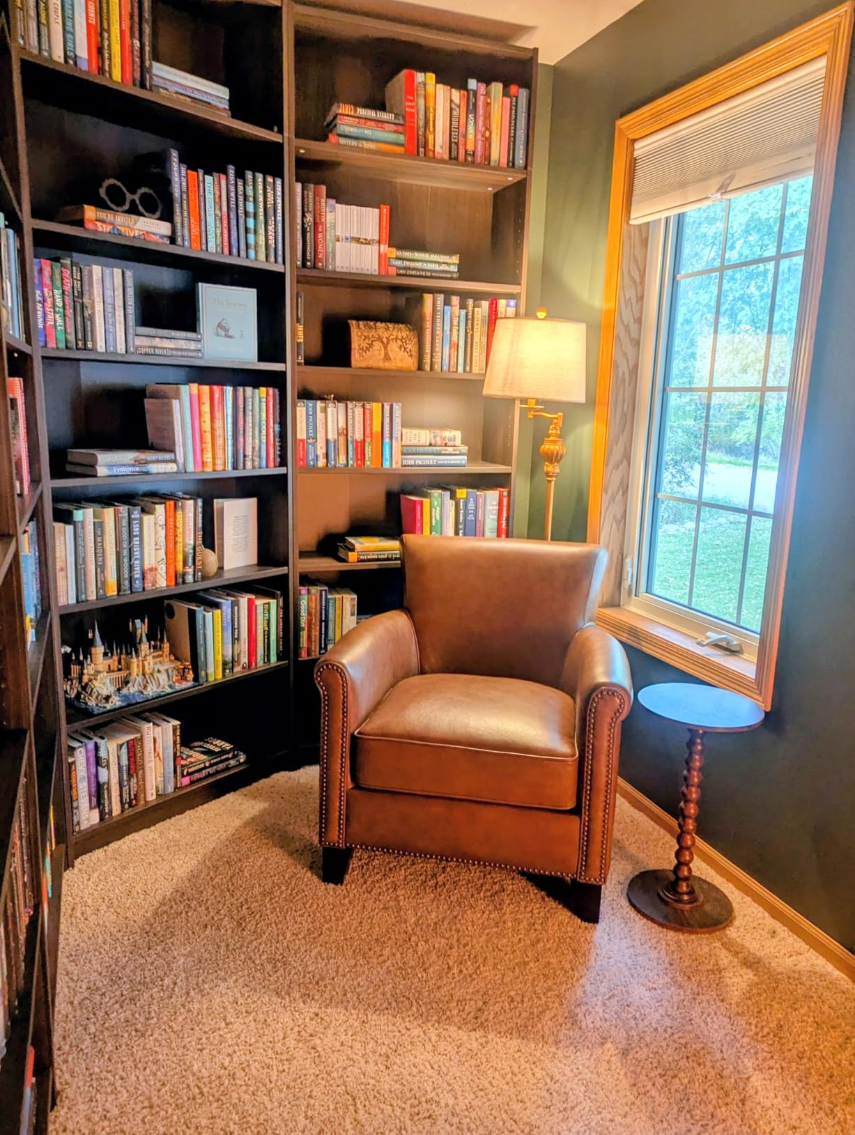 Lexicon 100% Top Grain Genuine Leather Chair, Leather Accent Chairs for Living Room, Solid Wood Frame, Rolled Armrest & Nailhead Trim, Comfy Reading for Bedroom, Office, Waiting Room, Brown customer photo 1