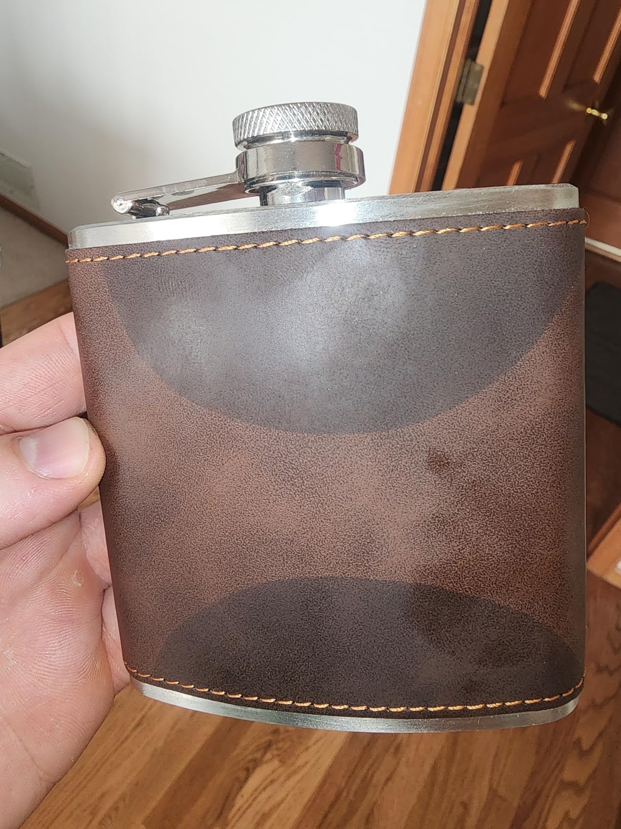 2 Pack 6oz Hip Flask with 2 Funnels, 304 Stainless Steel Whiskey Flask with Leather Wrapped Cover, Leak Proof Hip Flask for Men Women Travel Father's Day Gift (1X Brown, 1X Coffee) customer photo 1