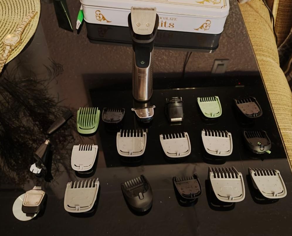 Philips Norelco All-in-One Series 7000 23-Piece Trimmer - Electric Shaver and Clipper for Face, Beard, Head & Body, Self-Sharpening Titanium Blades, 26 Length Settings, MG7970/49 customer photo 1