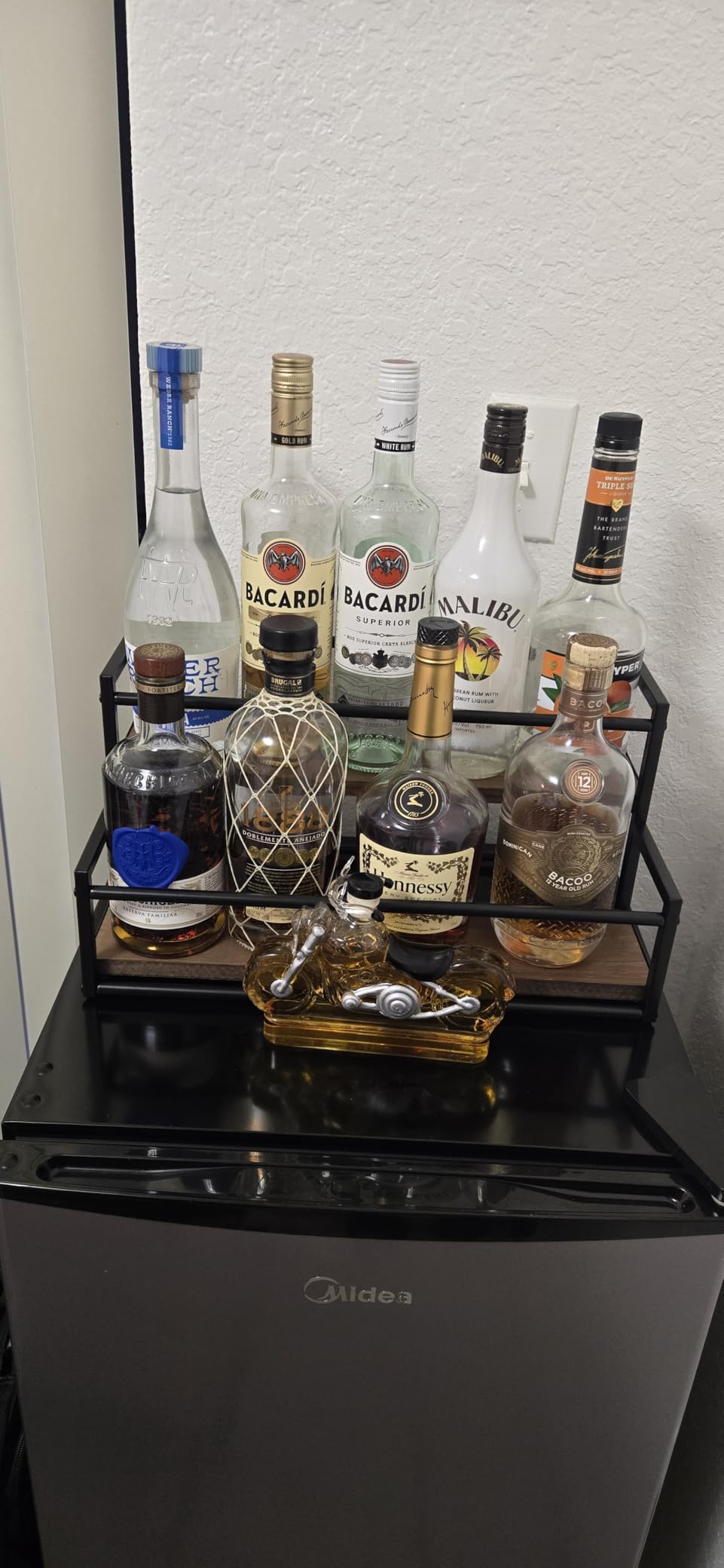 THYGIFTREE Liquor Bottle Display Shelf, 2 Tier Coffee Syrup Rack Organizer & Bar Shelf Stand for Liquor, Whiskey, Olive Oil, Kitchen Counter & Home Bar Storage customer photo 2