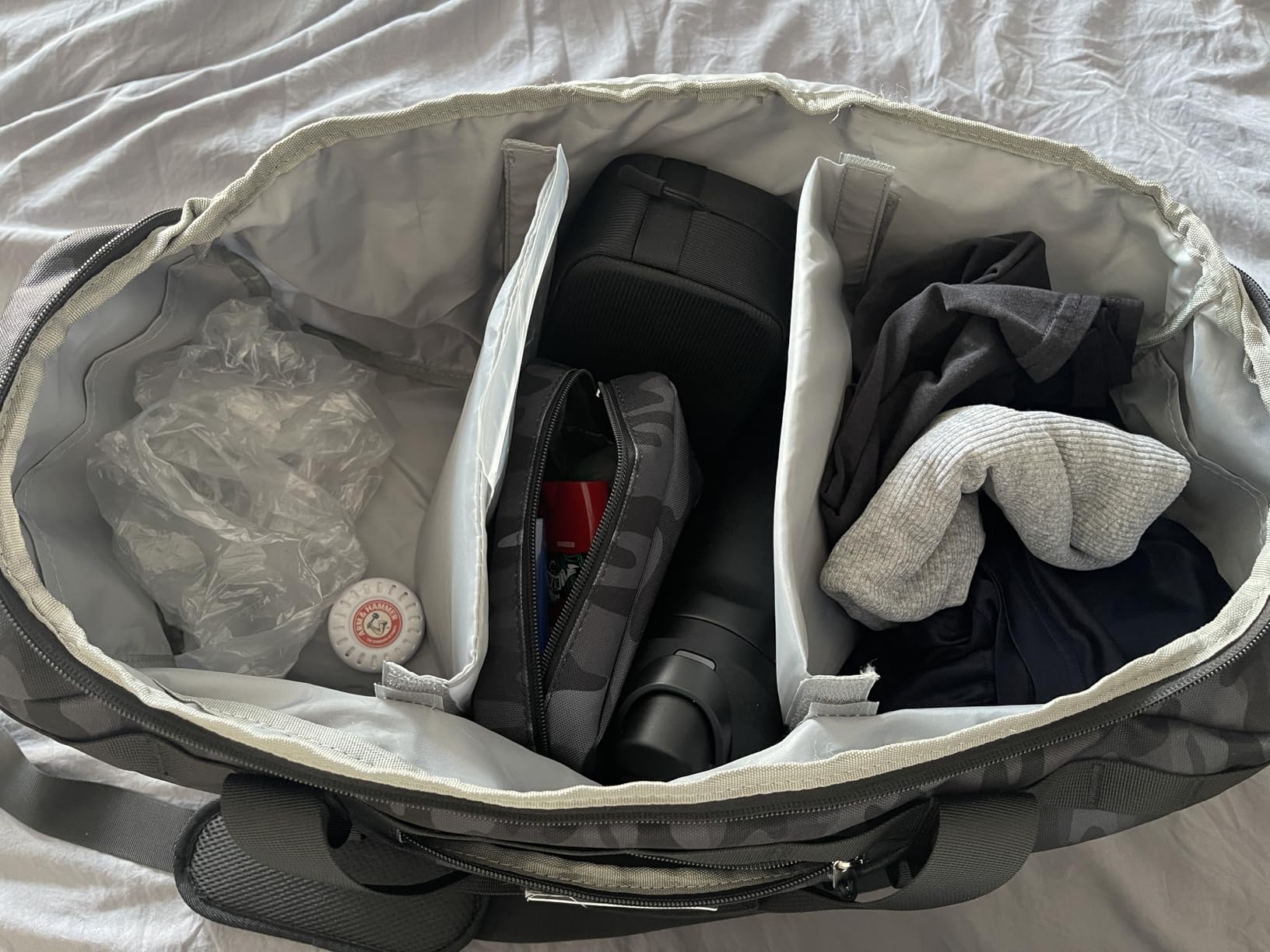 ETRONIK Gym Bag for Men Women, Carry on Luggage 22x14x9 Airline Approved, Tactical Travel Duffle Bag with Toiletry Bag and Shoe Compartment, Weekender Overnight with Wet Pocket for Workout, Black customer photo 2