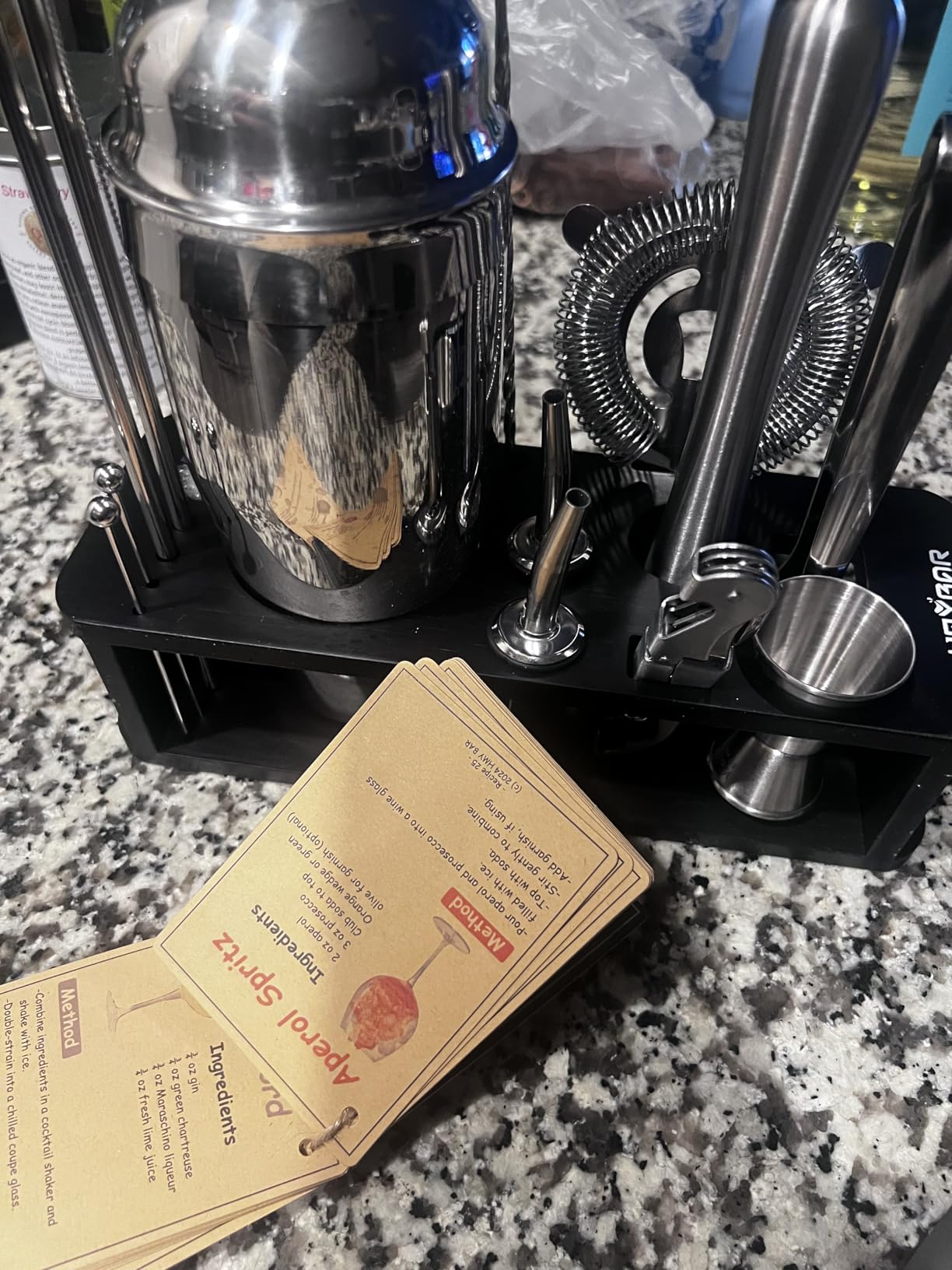 HMYBAR® 22-Piece Cocktail Shaker Set, Mixology Bartender Kit with 24oz Cobbler Shaker, Home Bar Tool Set with Black Bamboo Stand, 39 Recipe Cards, Glass Markers, Gift for Men & Dad customer photo 2