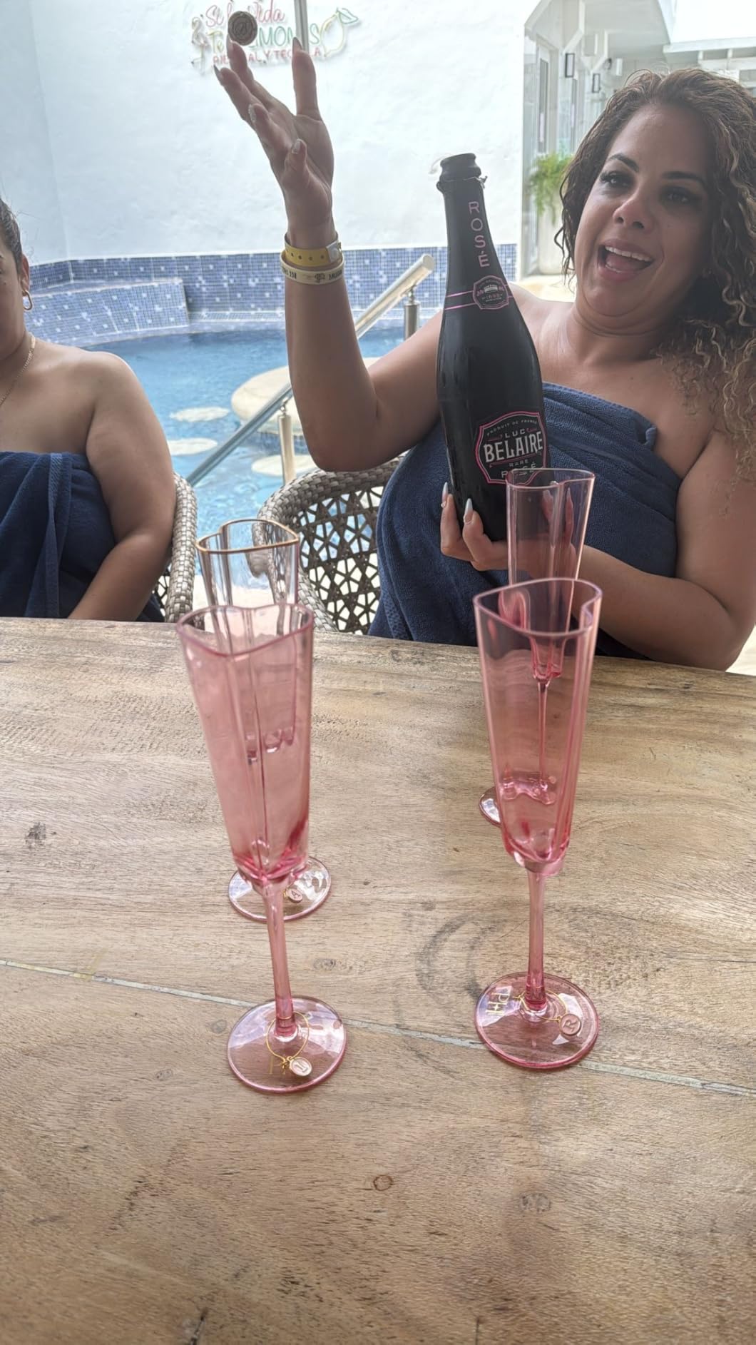 Paris Hilton Heart Shaped Champagne Flute Gift Set, Elegant Handmade Glassware Set, Perfect for Celebrations, Weddings or any Special Occasion, 2-Piece Set, 5.5-Ounce, Iridescent with Gold Rim customer photo 2