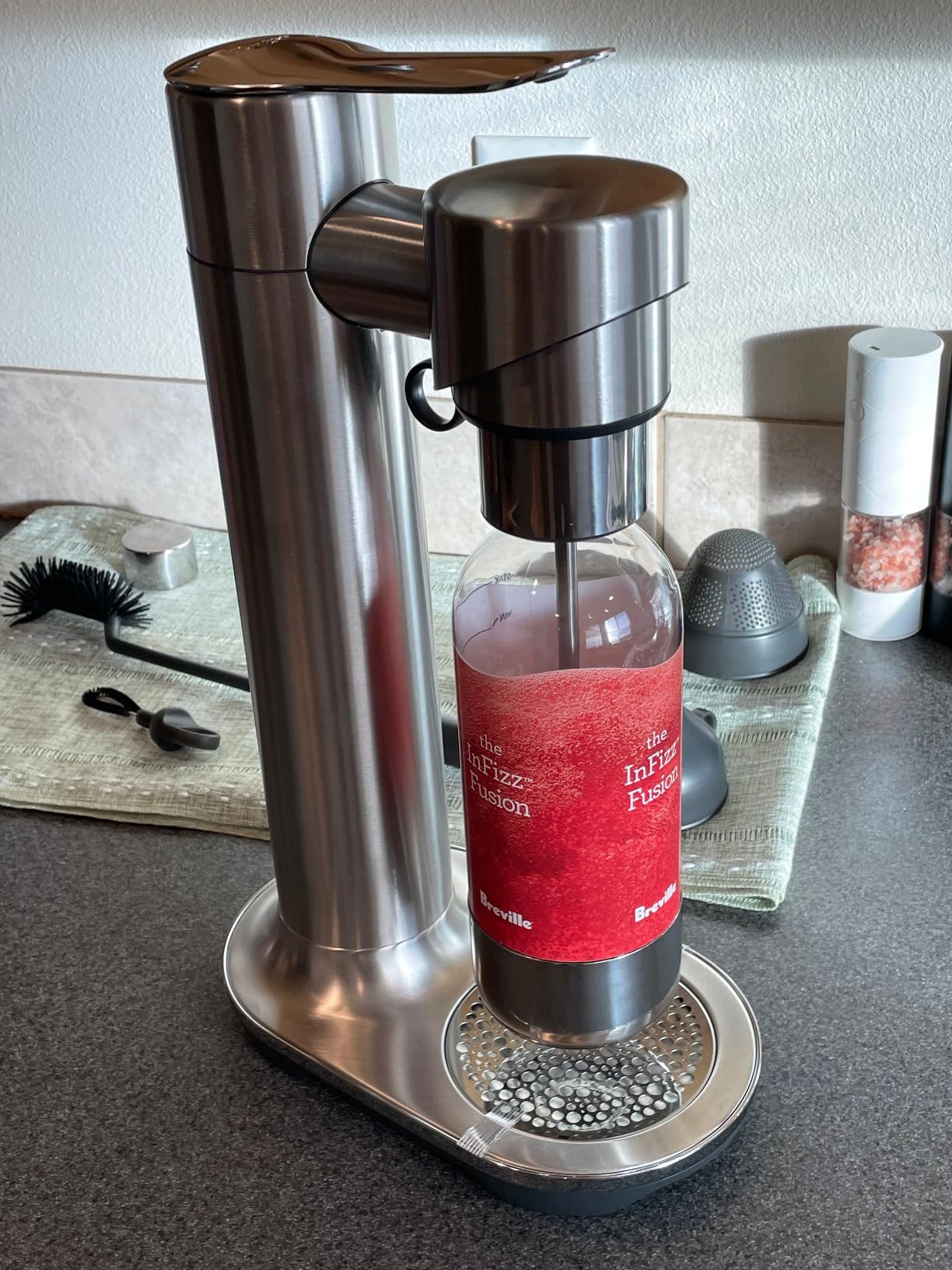 Breville InFizz Fusion Sparkling Water and Beverage Carbonator, Brushed Stainless Steel, BCA800BSS customer photo 2