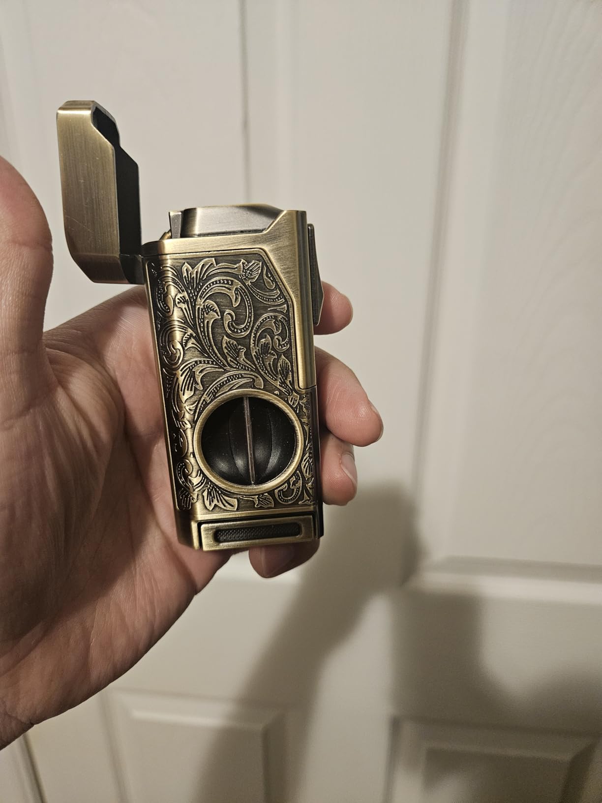 Cigar Lighter, 4 Jet Flame Torch Lighter, Refillable Butane Lighter with Cigar Cutter V Cut Cigar Punch Cigar Holder Cigar Draw Enhancer, Great Cigar Accessories Cool Lighters for Smoking in Gift Box customer photo 1
