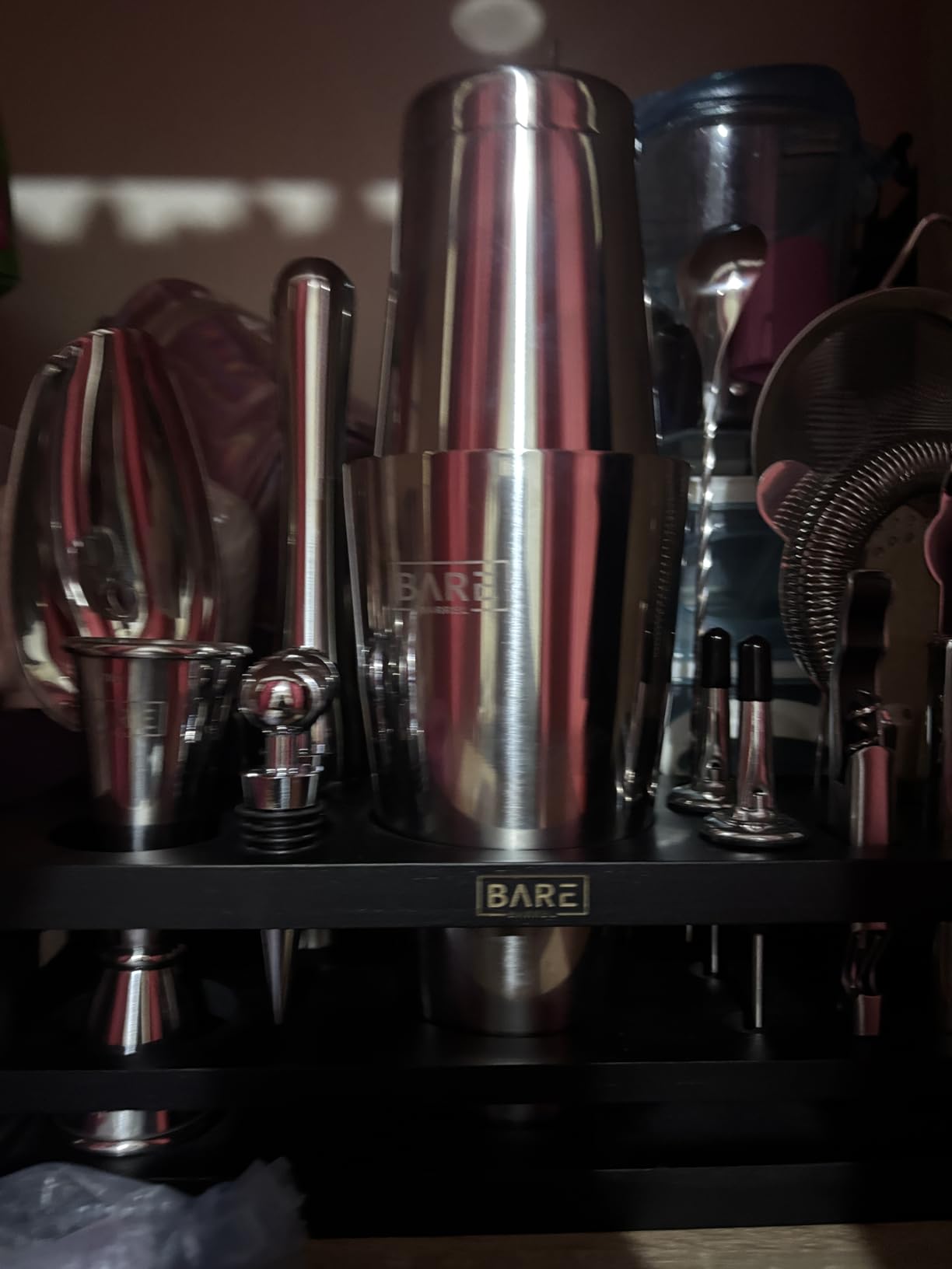 BARE BARREL Mixology Bartender Kit Bar Set | 16-Piece Cocktail Shaker Set | Martini Barware Mixing Tools for Home Bartending | Incl. 35 Recipe Cards | Gift Set (28oz Boston Shaker, Silver/Black) customer photo 1