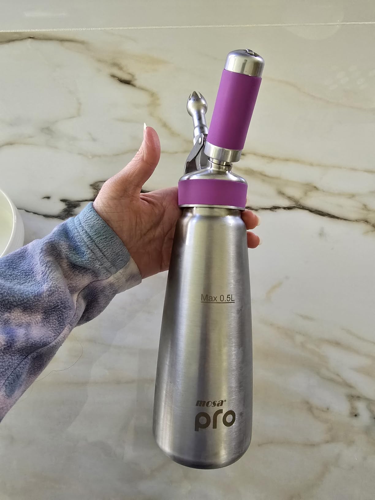 MOSA Professional 1 Pint (500mL) Blue Stainless Steel Whipped Cream Dispenser, 3-in-1 Cream Whipper, Nitro Cold Brew Maker & Soda Siphon, Fits 8g N2O, 2g N2 & 8g CO2 Chargers, NSF Certified customer photo 2