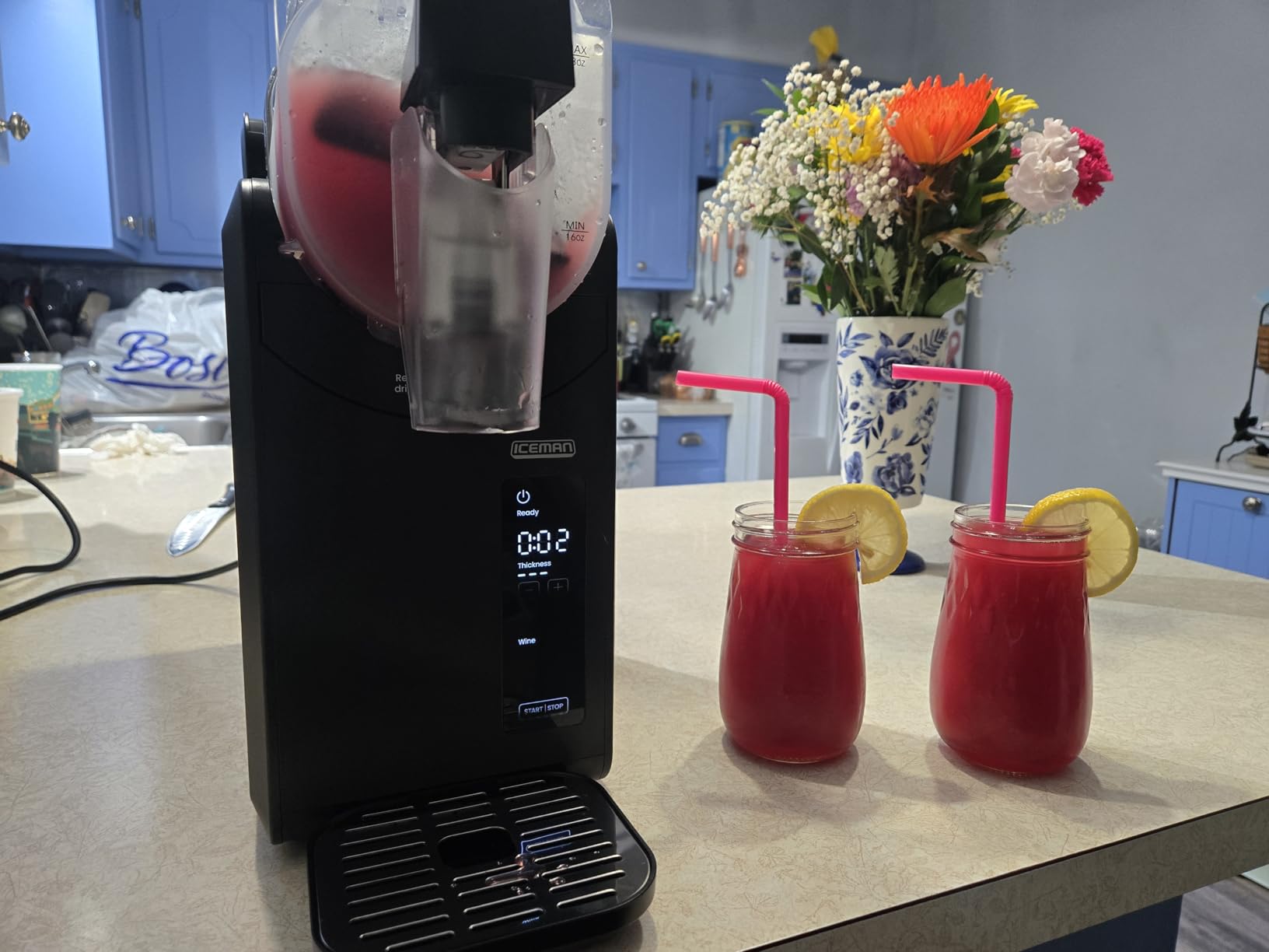 Iceman by Chefman Slush-Ease 68oz Slushie Machine, 48oz Liquid Capacity Frozen Drink Maker & Slushy Machine with 5 Presets and LED Display, Perfect for Frozen Margaritas, Frappes, Smoothies & Shakes customer photo 1