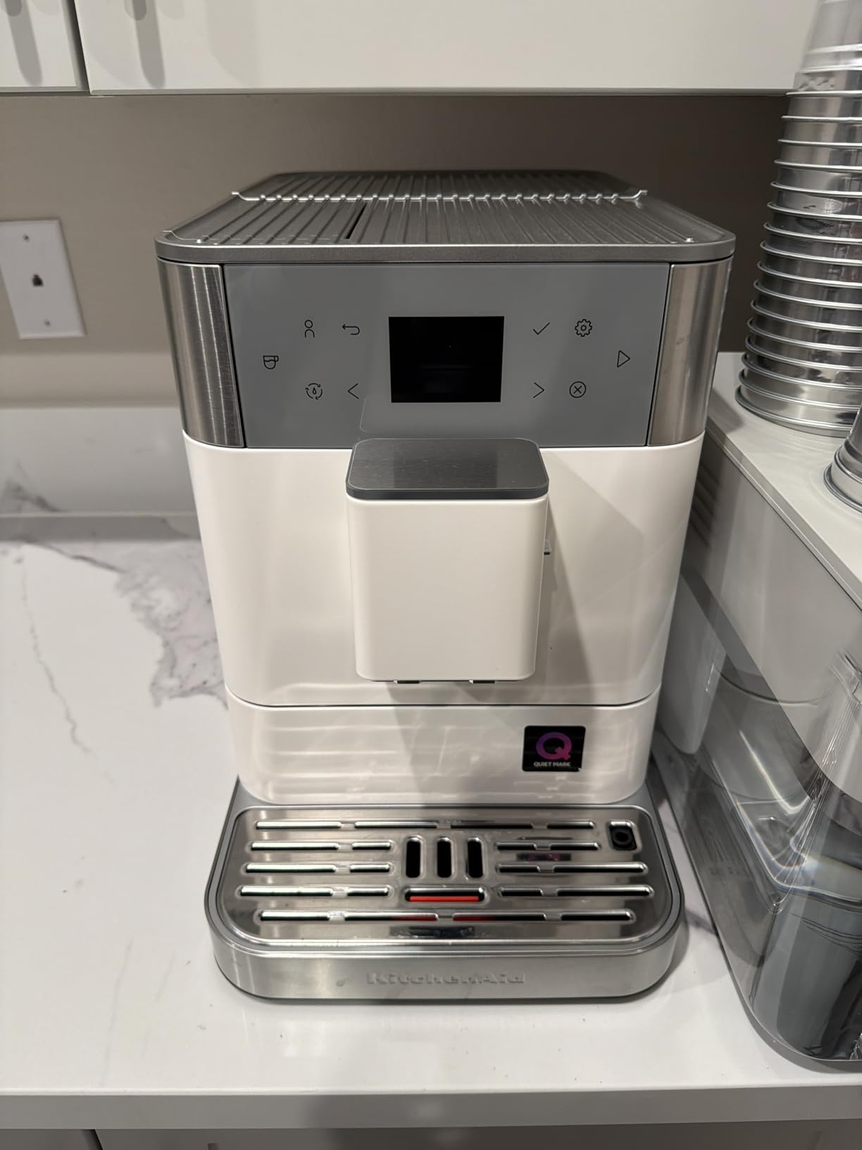 KitchenAid Fully Automatic Espresso Machine KF6, KES8556PL, Porcelain White customer photo 2