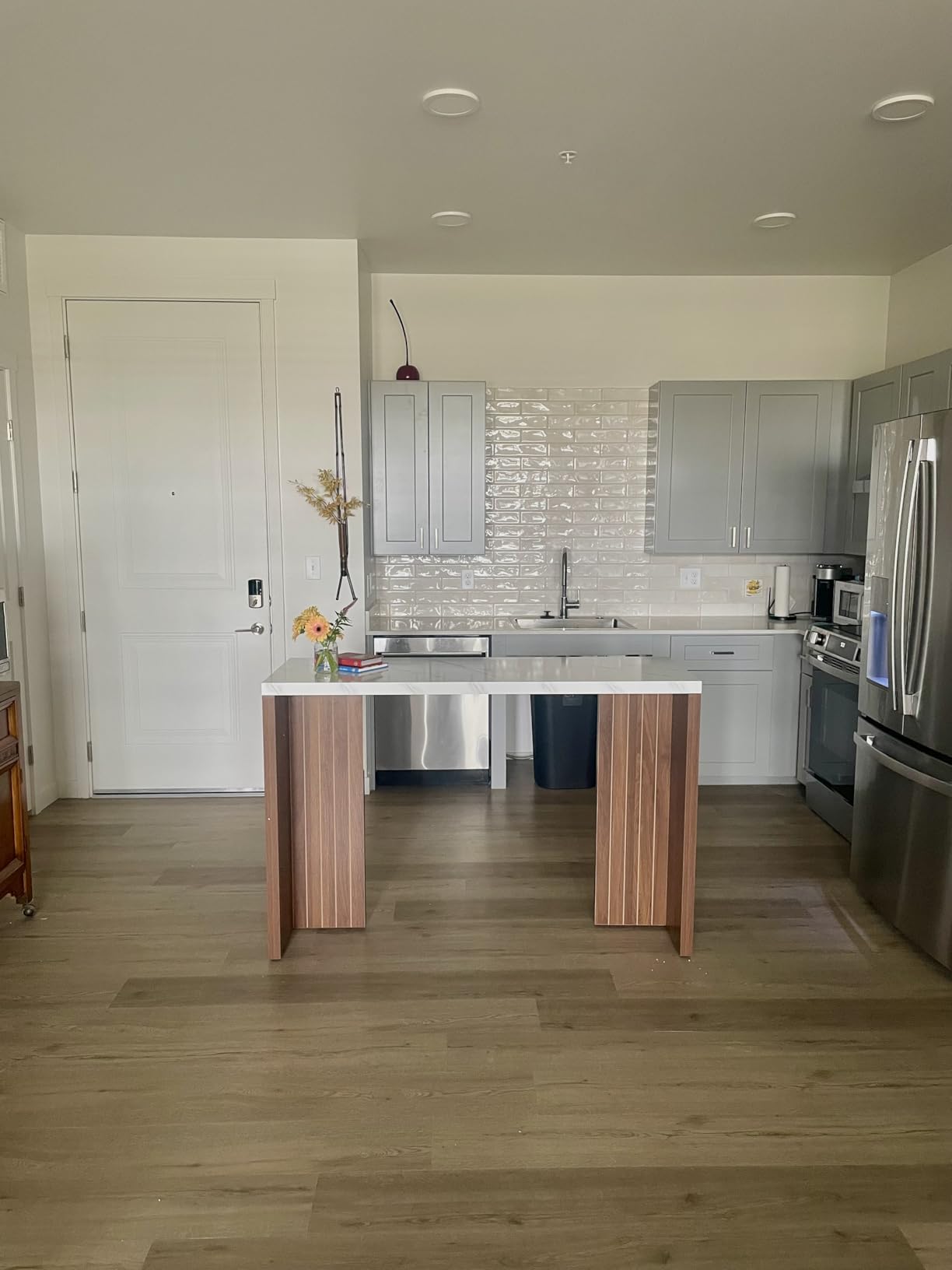 Tribesigns 55.12-Inch Bar Table, Modern Counter Height Pub Table with Faux Marble Tabletop, Rectangular Home Coffee Bar Unit, Walnut & White customer photo 1
