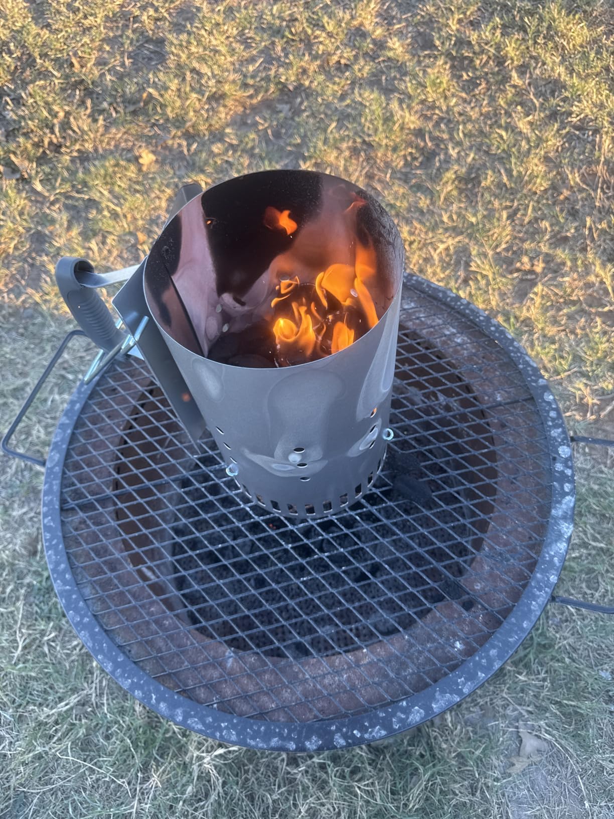 E500 Larger Charcoal Chimney Starter with 60Pcs Charcoal Starter, Coal Chimney Starter for Grill, BBQ Fire Starter Kit customer photo 1