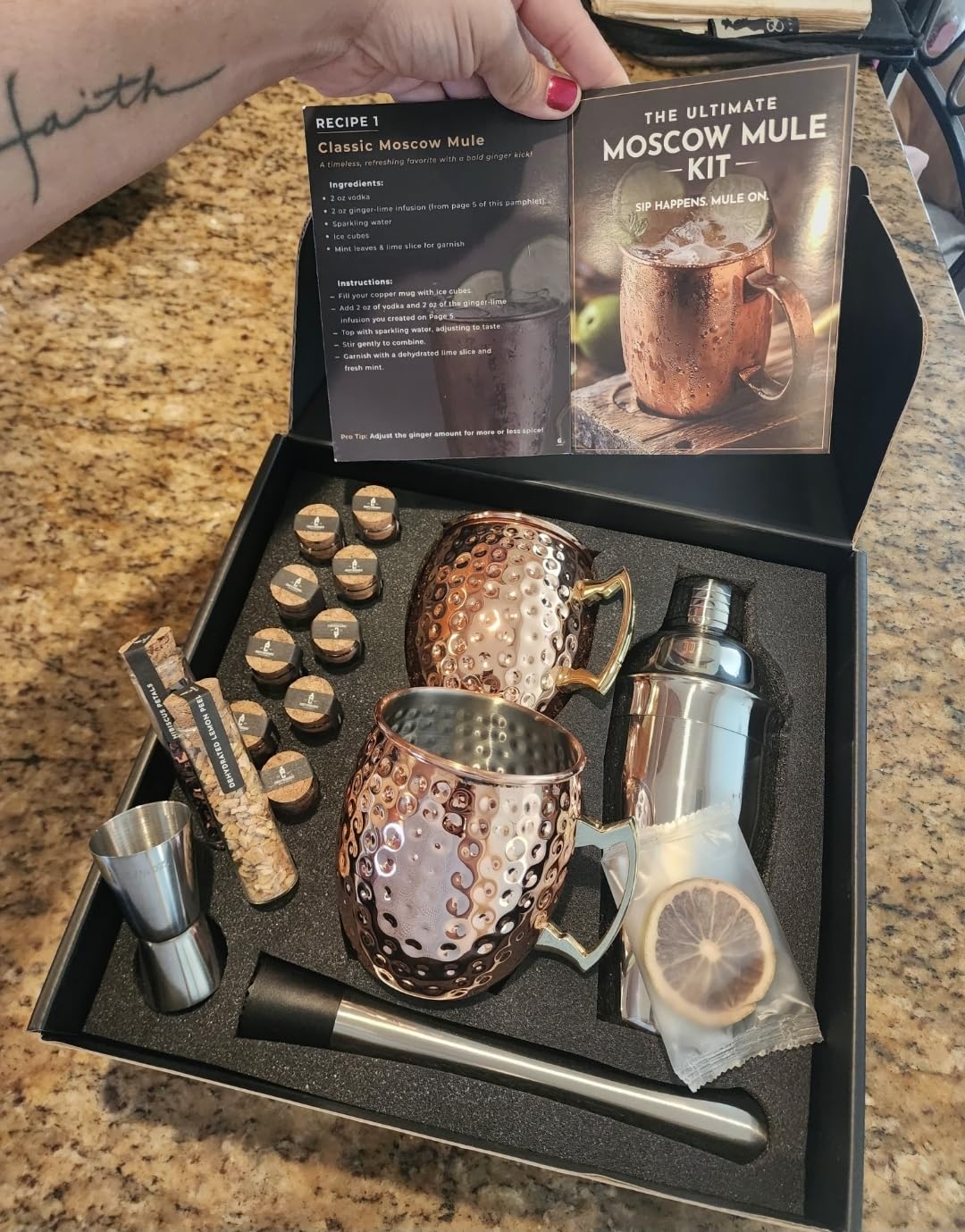 Margarita Kit Gift Set - 5 Botanicals - 2 Glasses - Stainless Steel Shaker & Jigger - Citrus Squeezer - Lime Infused Salt - Dried Lime - Recipe Book - Infusion Cocktail Kit customer photo 1