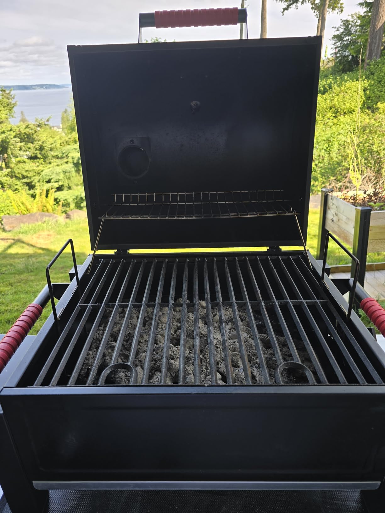 Feasto Heavy-Duty 30-Inch Charcoal Grill with Offset Smoker Grill, Side Table & 815 Sq. In Cooking Space, Outdoor BBQ Grill for Outdoor Barbecue in Backyard, Patio and Parties, Black customer photo 1