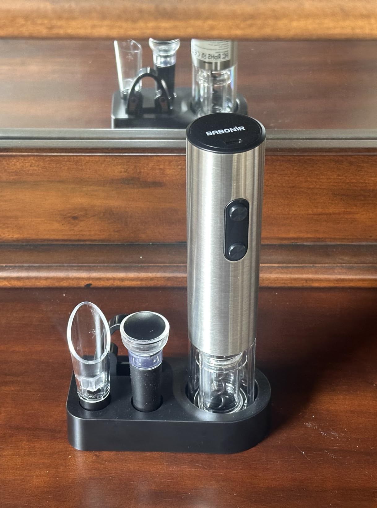 6-in-1 Electric Wine Opener Gift Set, BABONIR Stainless Steel USB-C Rechargeable Automatic Wine Bottle Opener, Foil Cutter, Vacuum Stopper, Wine Aerator Pourer, Bottle Opener Wine Gifts for Women customer photo 2