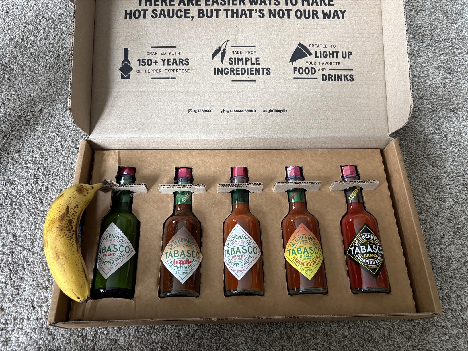 TABASCO Brand Hot Sauce Variety Pack, Gift Set Includes Five Different 5 Fl Oz Tabasco Hot Sauce Flavors, Perfect for Eggs, Pizza, Tacos, and More, 25 Fl Oz (Pack of 5) customer photo 1