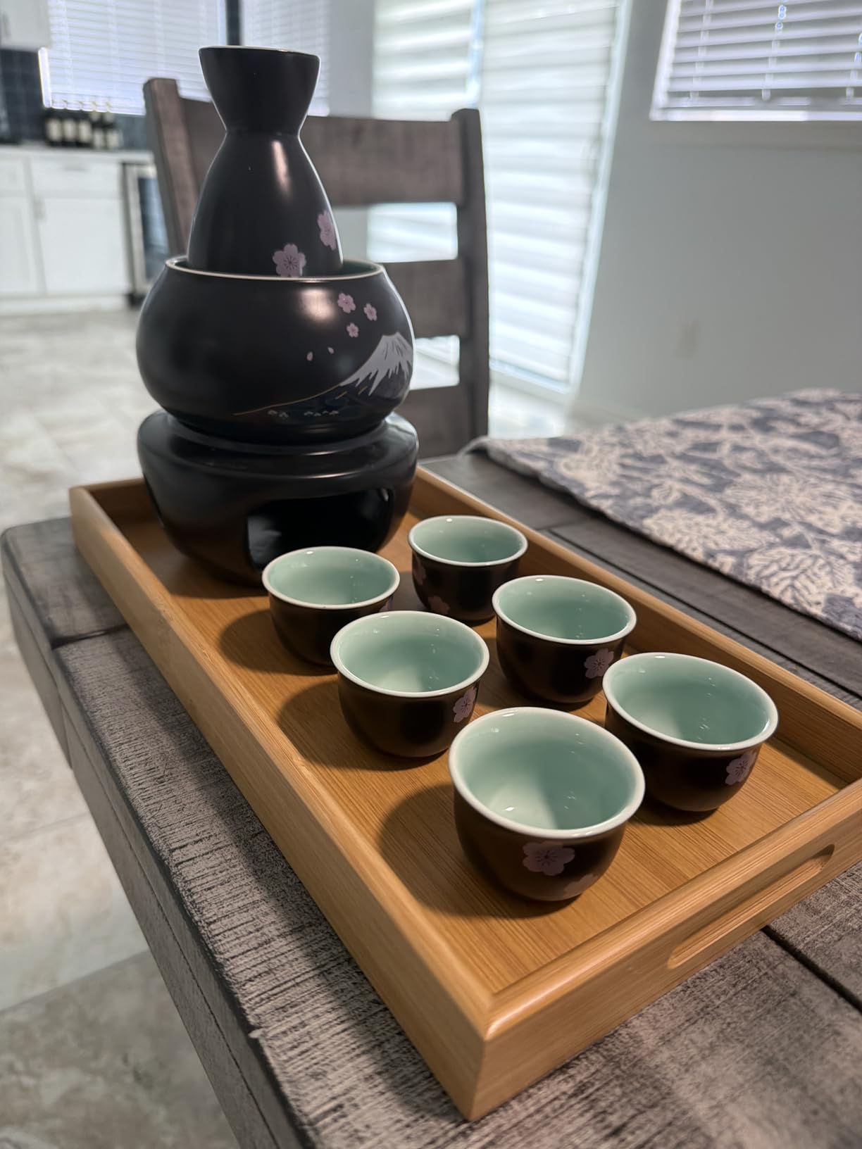 DUJUST 10 pcs Japanese Sake Set with Warmer for 6, Sakura & Fuji Design Porcelain Sake Set, 6 Sake Cups, 1 Bottle, 1 Warmer, 1 Candle Stove, 1 Tray & 1 Box, Warm Sake Carafe, Japanese Gifts - Black customer photo 2