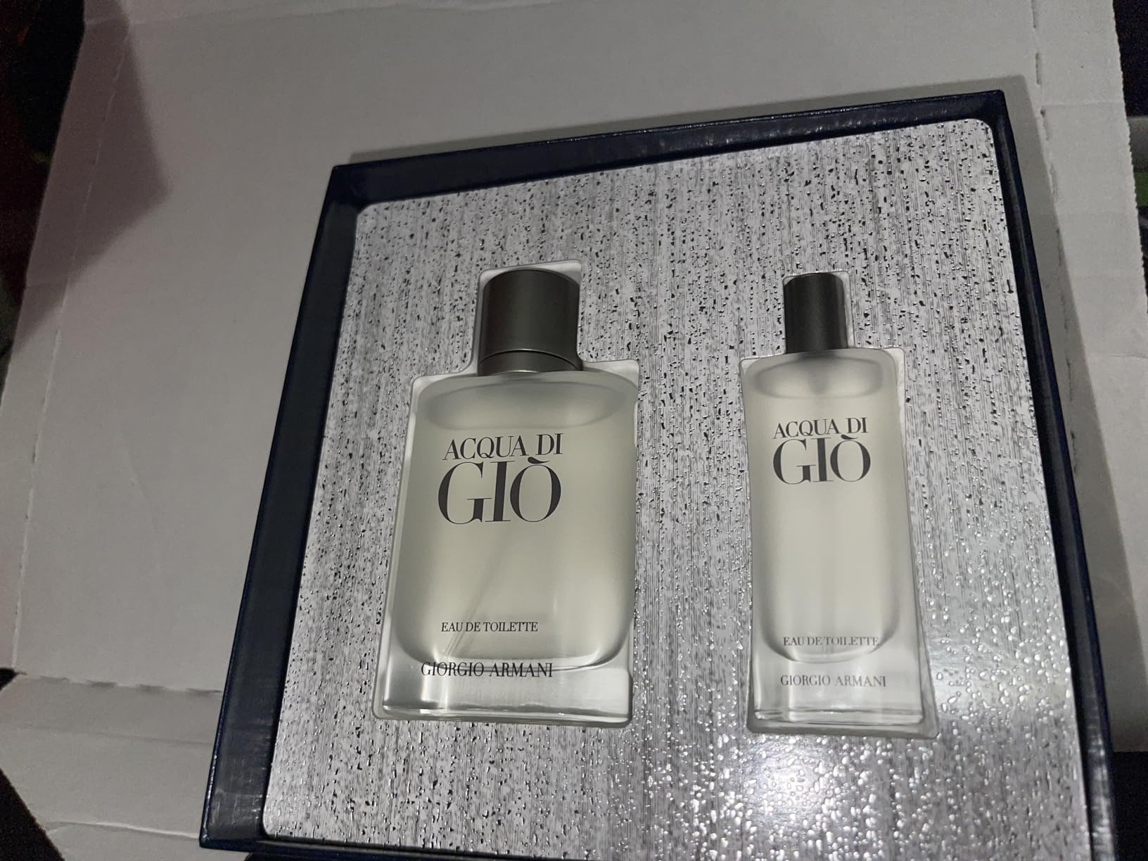 Armani beauty - Acqua di Gio - Eau de Toilette - Cologne Set for Men ($130 Value) - Full Size (1.7 Fl Oz) & Travel Size (0.5 Fl Oz) customer photo 2