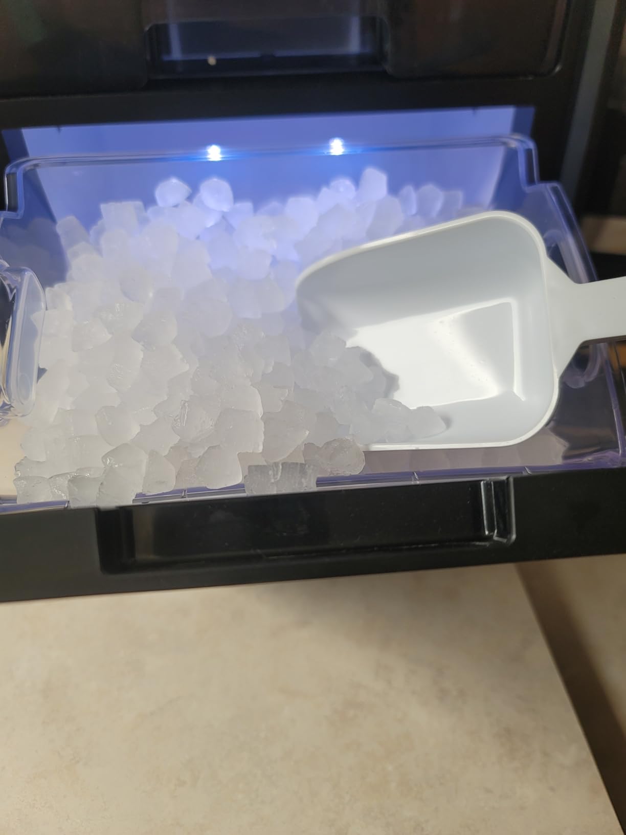 EUHOMY Nugget Ice Maker Countertop, 40Lbs/24H Pebble Ice Maker Machine, Self-Cleaning Countertop Sonic Ice Makers with Ice Scoop&Basket, Pellet Ice Maker Machine for Home/Kitchen/Office customer photo 2