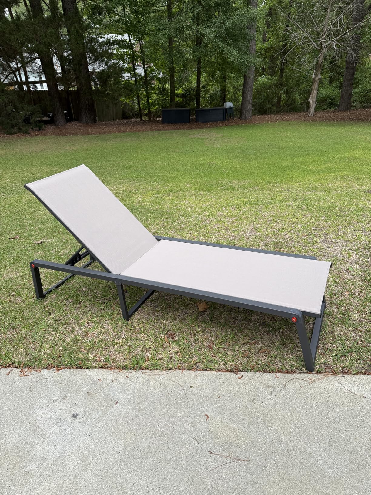 Aluminum Chaise Lounge Chair Outdoor, Foldable & No Assembly Patio Pool Lounge Chairs 5-Position Recliner for Outside, Fully Grounded Legs Sun Lounger for Poolside customer photo 2