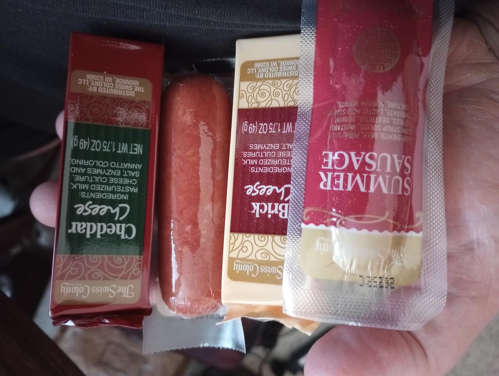The Swiss Colony High 5 Assorted Summer Sausages and Cheeses Meats and Cheeses Gift Basket customer photo 2