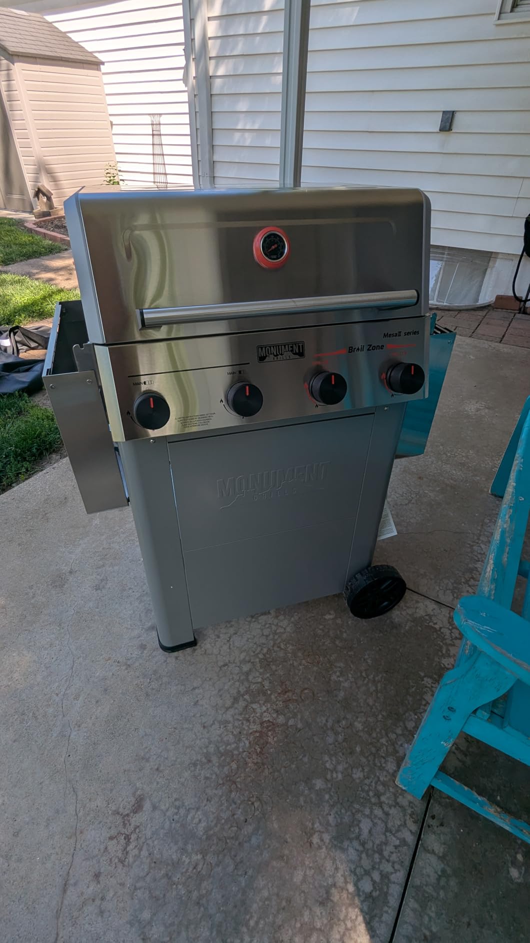 Monument Grills 4 Burner Propane Gas Grill with Advanced Broil Zone, Stainless Steel Outdoor Mesa 2 Barbecue Grill, Foldable Side Shelves, 500 F in 5 Mins, Assembles in 30 Minutes, Mesa II 410FBZ customer photo 2