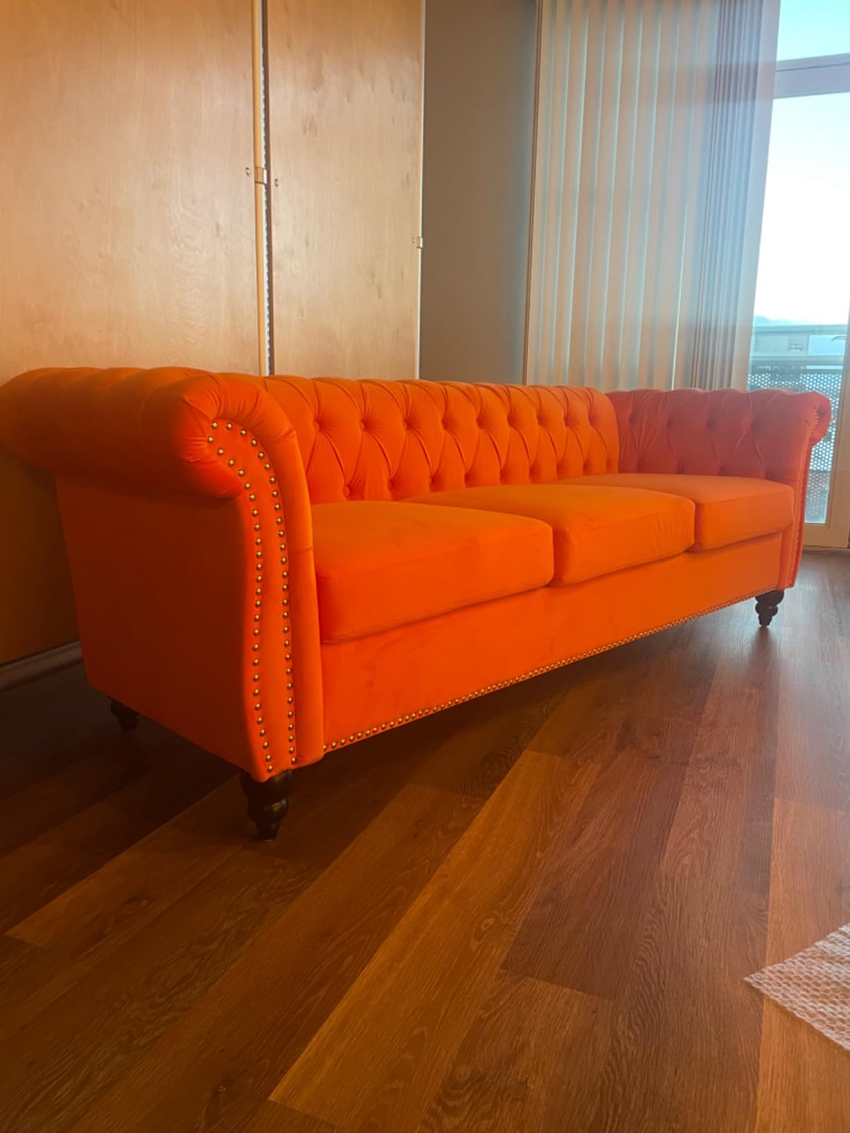 QHITTY Accent Large Sofa, Chesterfield Couch 3 Seater Modern Leather Couch Upholstered Sofa with Tufted Back for Living Room Furniture (Green) customer photo 2